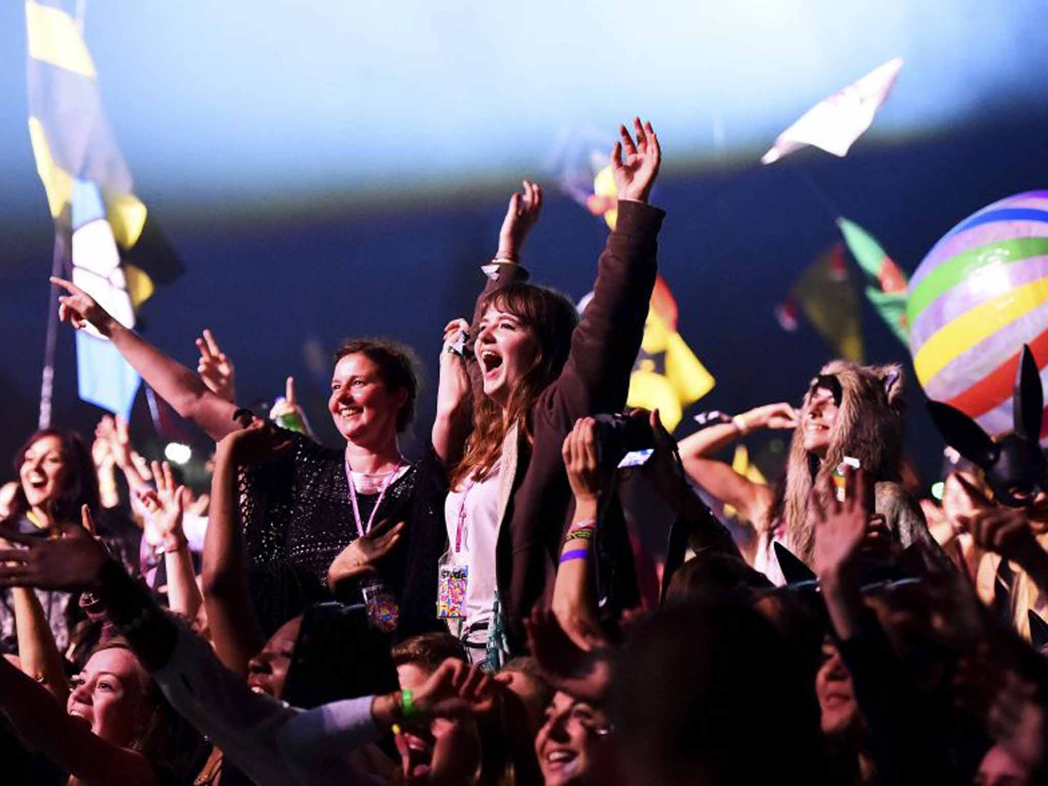 Florence + the Machine fans at the Pyramid Stage