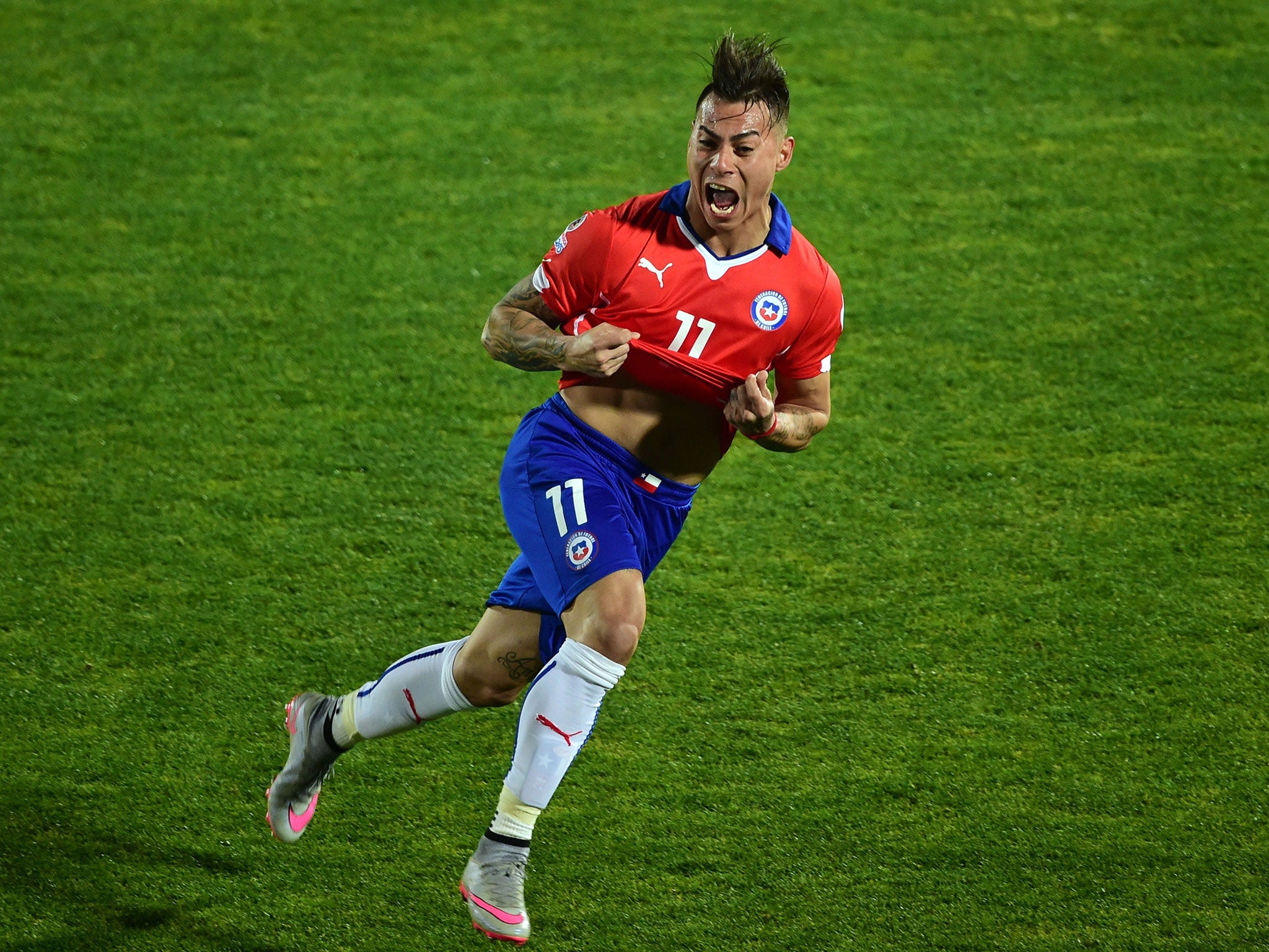 Eduardo Vargas celebrates scoring for Chile