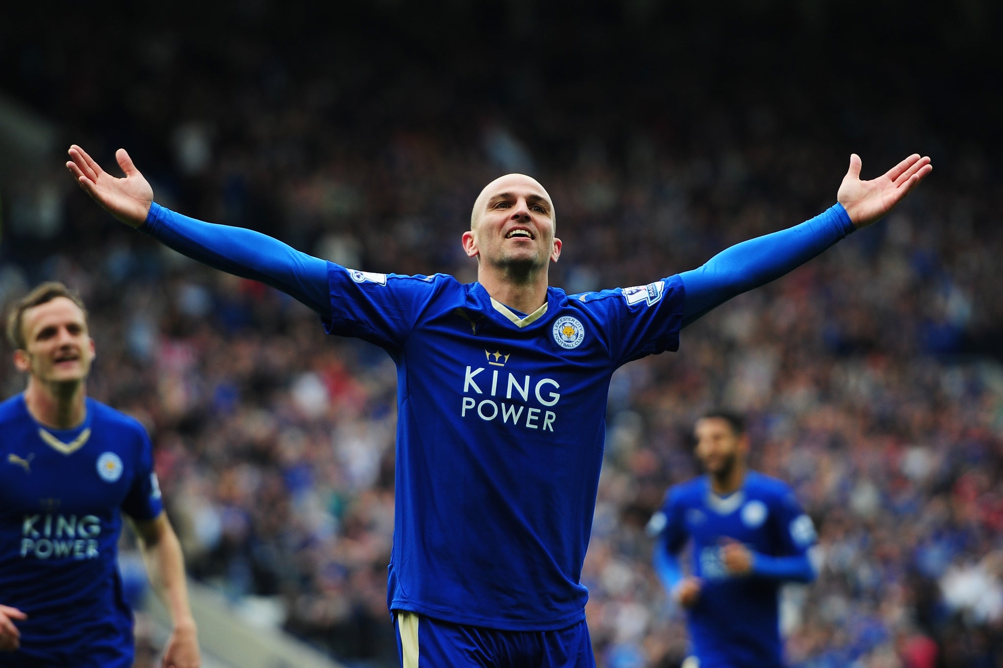 Esteban Cambiasso is still expected to re-sign for Leicester this summer