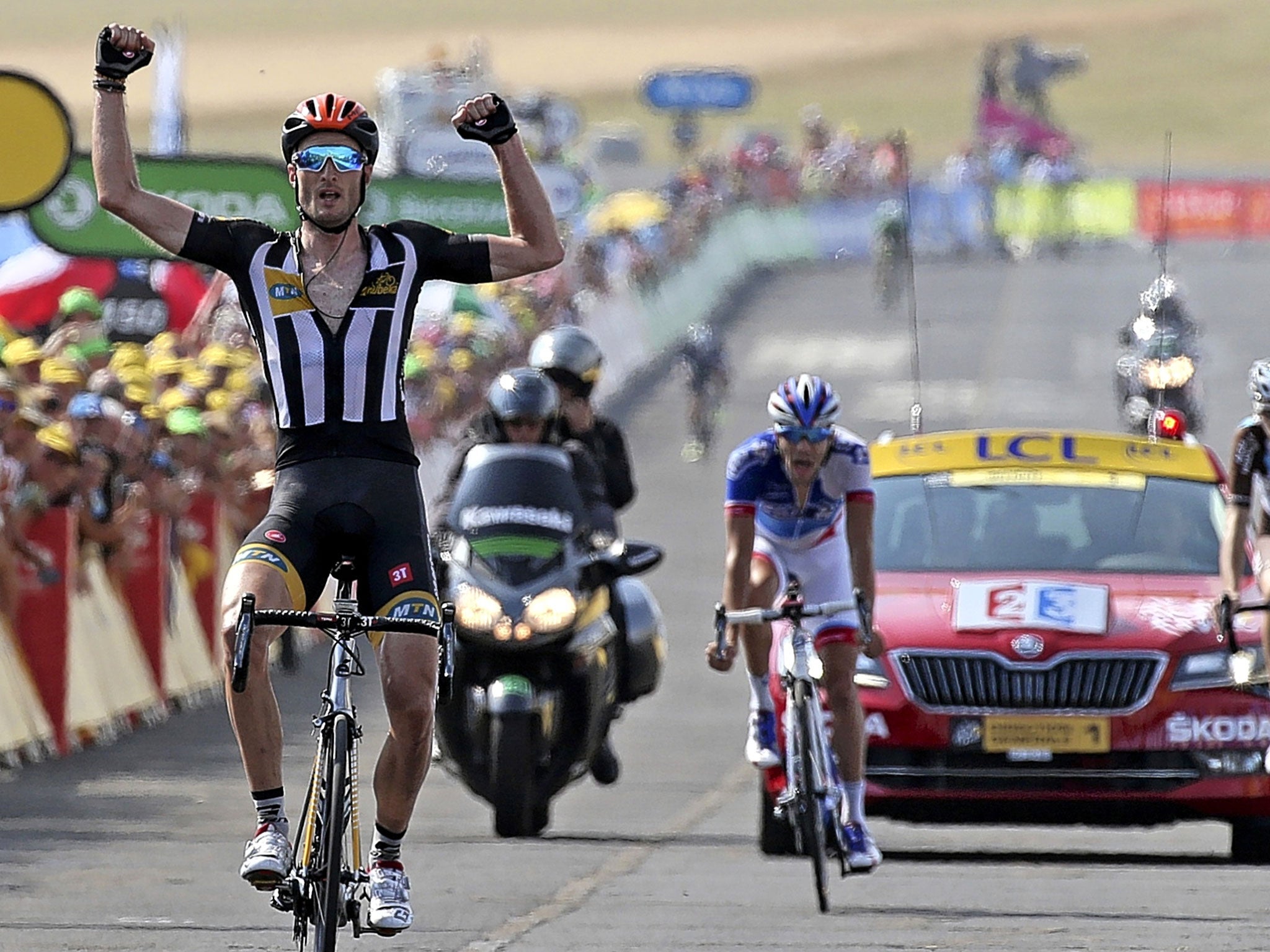 Stephen Cummings celebrates a first Tour stage win