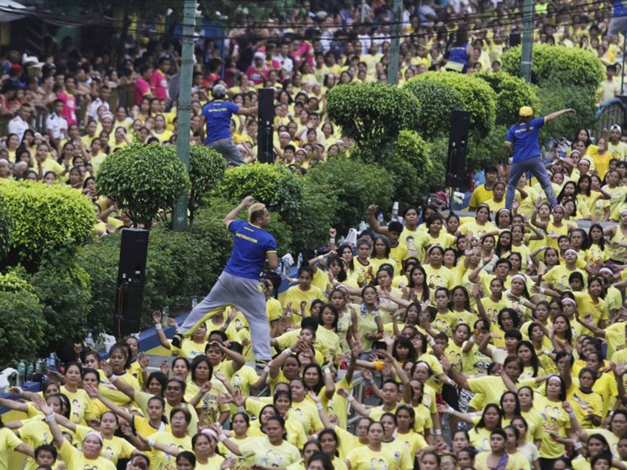 Zumba instructors direct thousands of dancers (Image: Reuters)