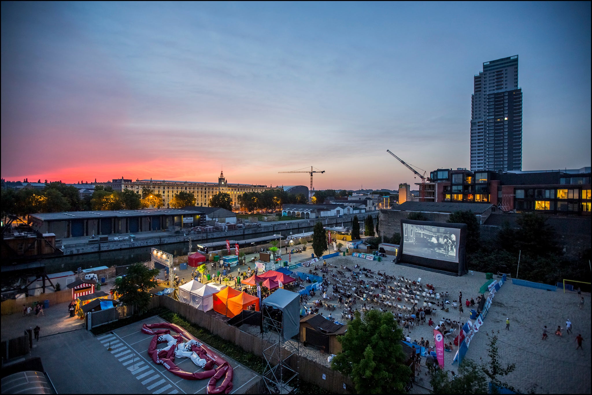 Sit down for a movie, on this Brussells Beach (Picture: Eric Danhier)