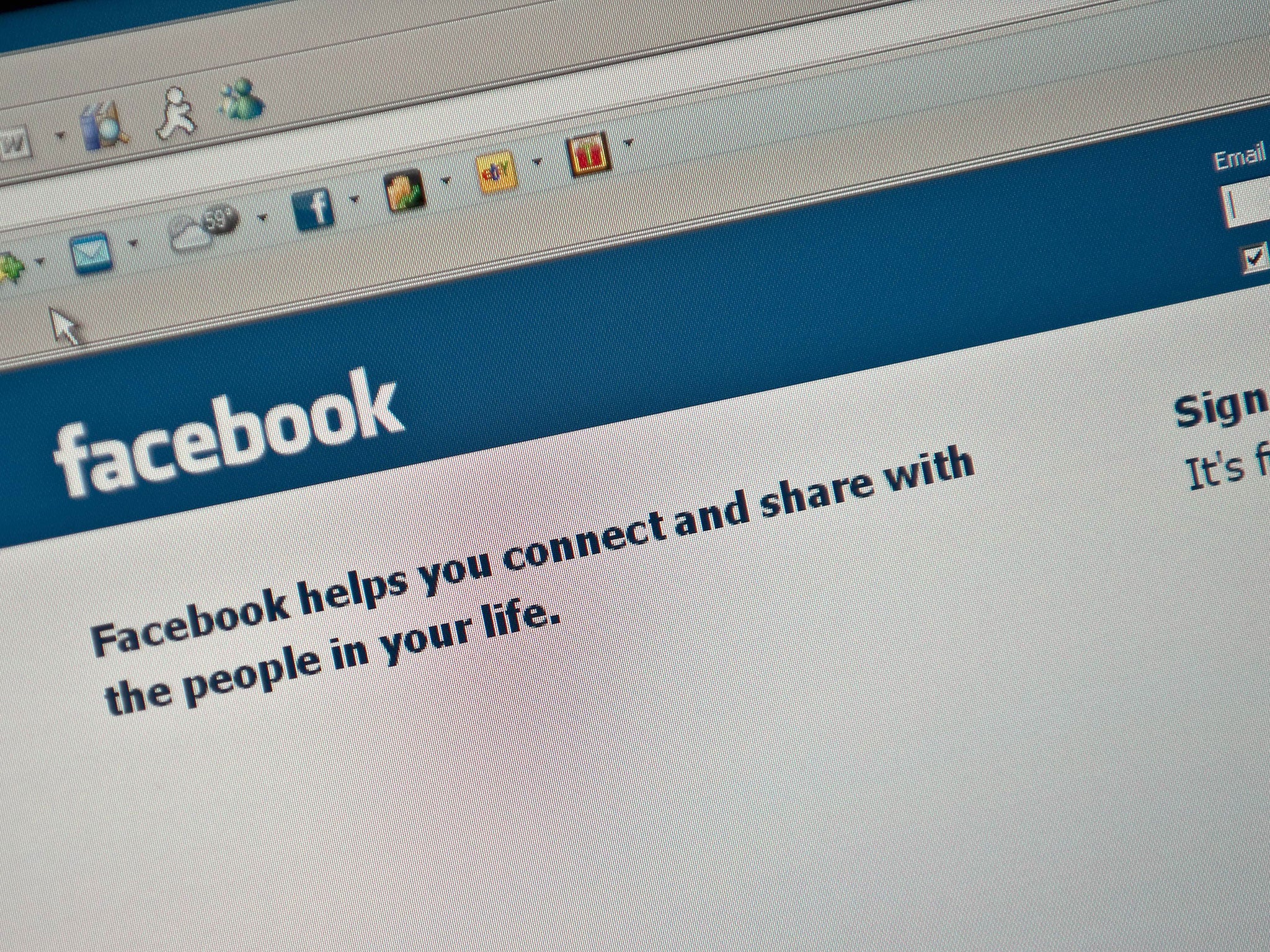 The two 14-year-old girls had arranged to meet online, according to reports