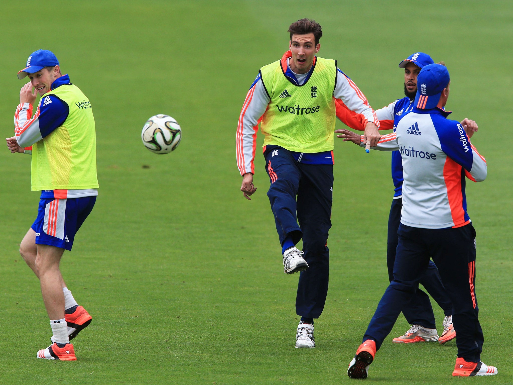 Steve Finn (centre) takes part in England’s kickabout on Tuesday