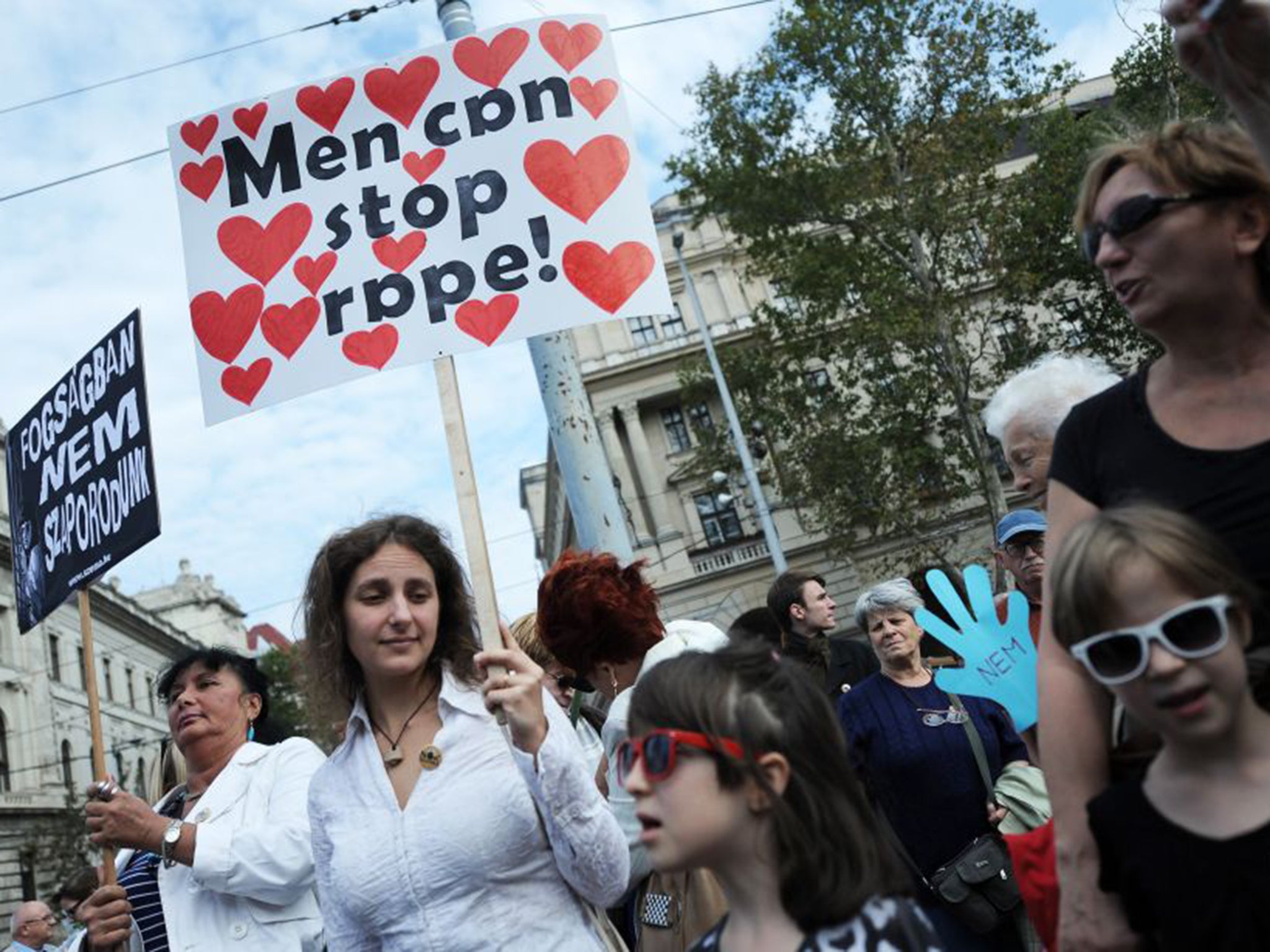 Protesting in Hungary, which has not brought new rights into law