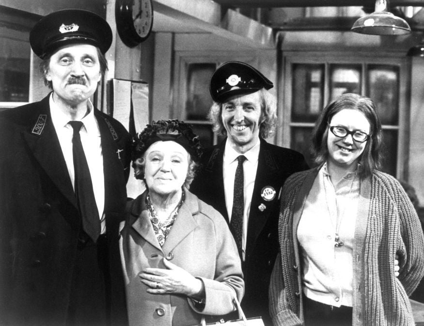 Stephen Lewis (left), Doris Hare, Bob Grant and Anna Karen on the set of On the Buses in 1973