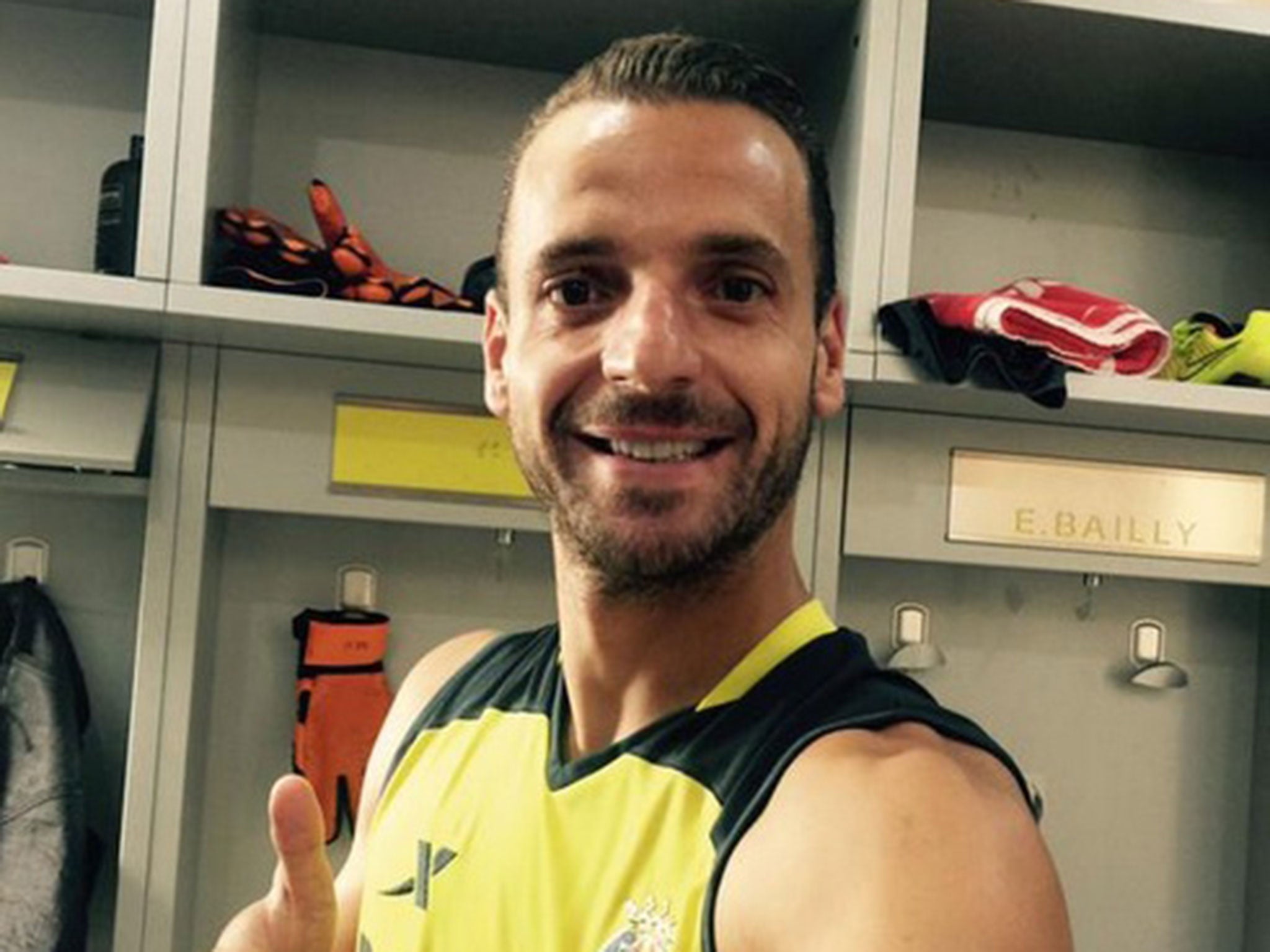 Roberto Soldado poses in his new Villarreal training gear today