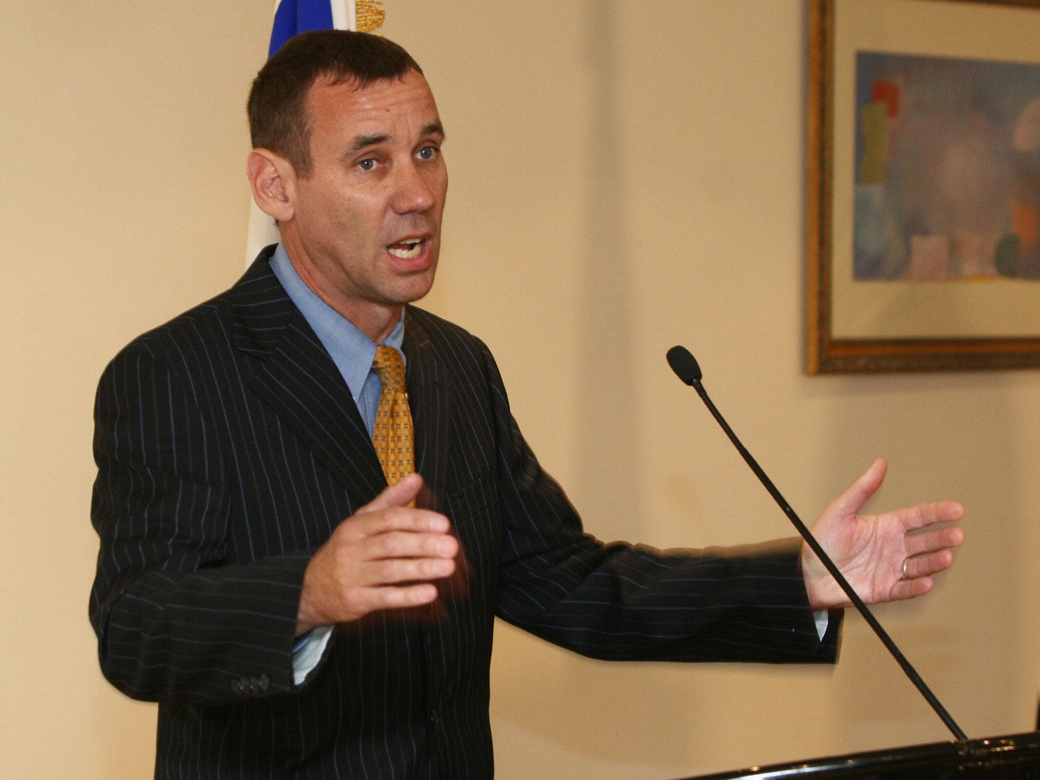 Mark Regev briefs the media after Ehud Olmert's meeting with Egyptian President Hosni Mubarak