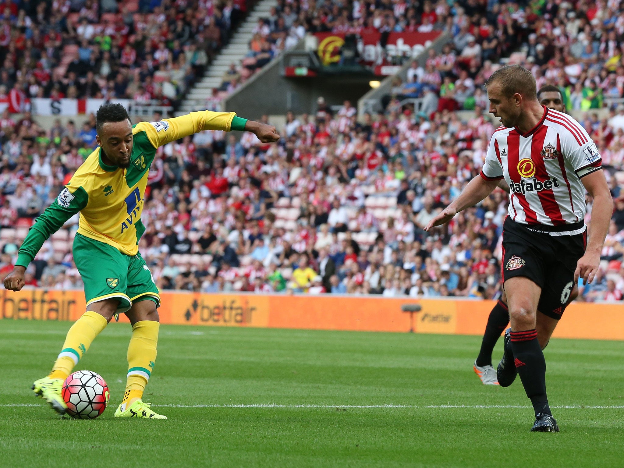 Nathan Redmond's strike put Norwich into a dominant 3-0 lead