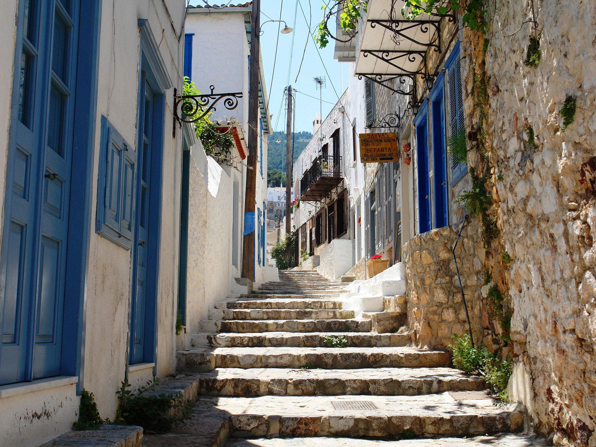 One of Hydra's alleyways