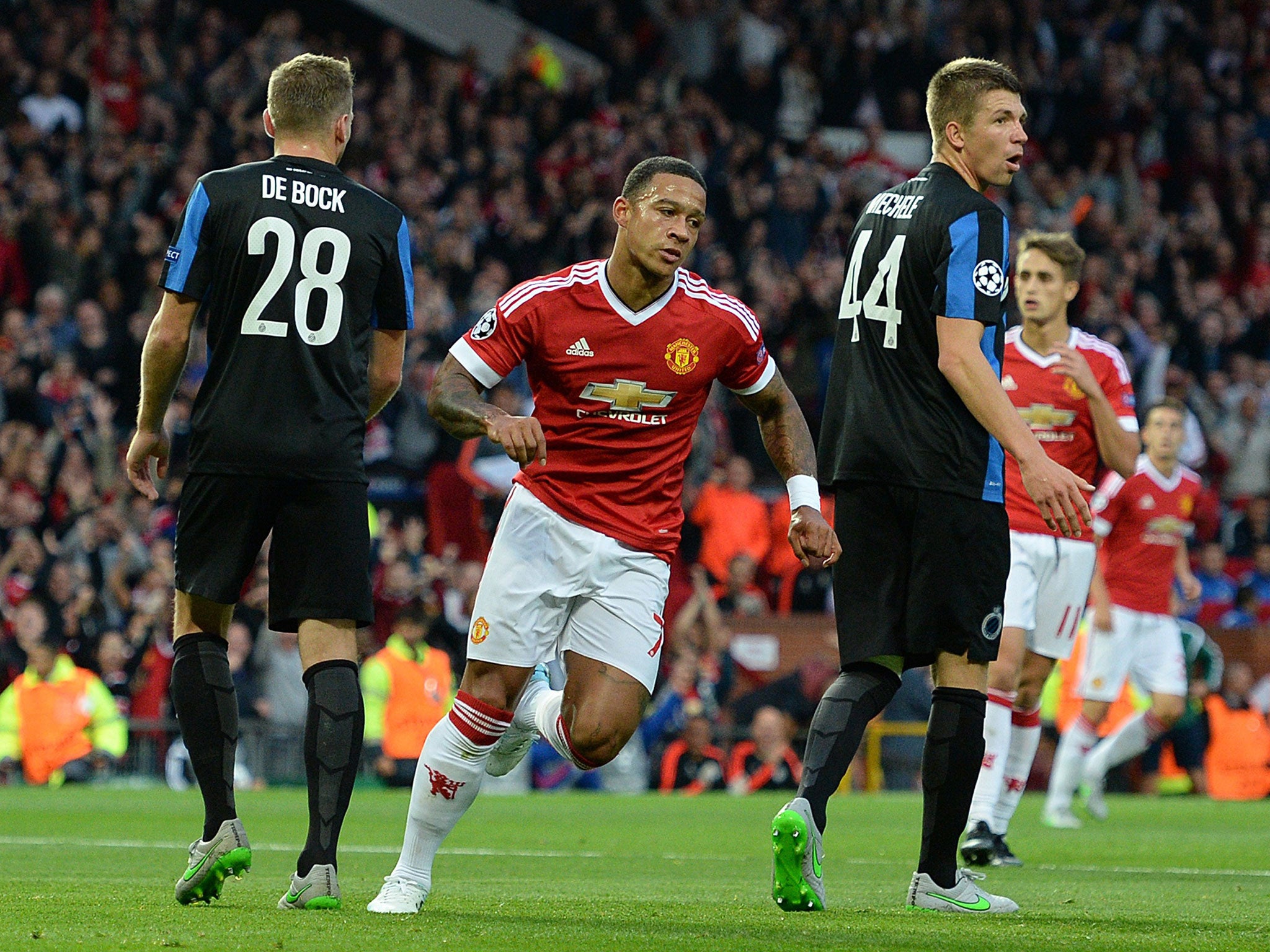 Memphis Depay celebrates his first goal