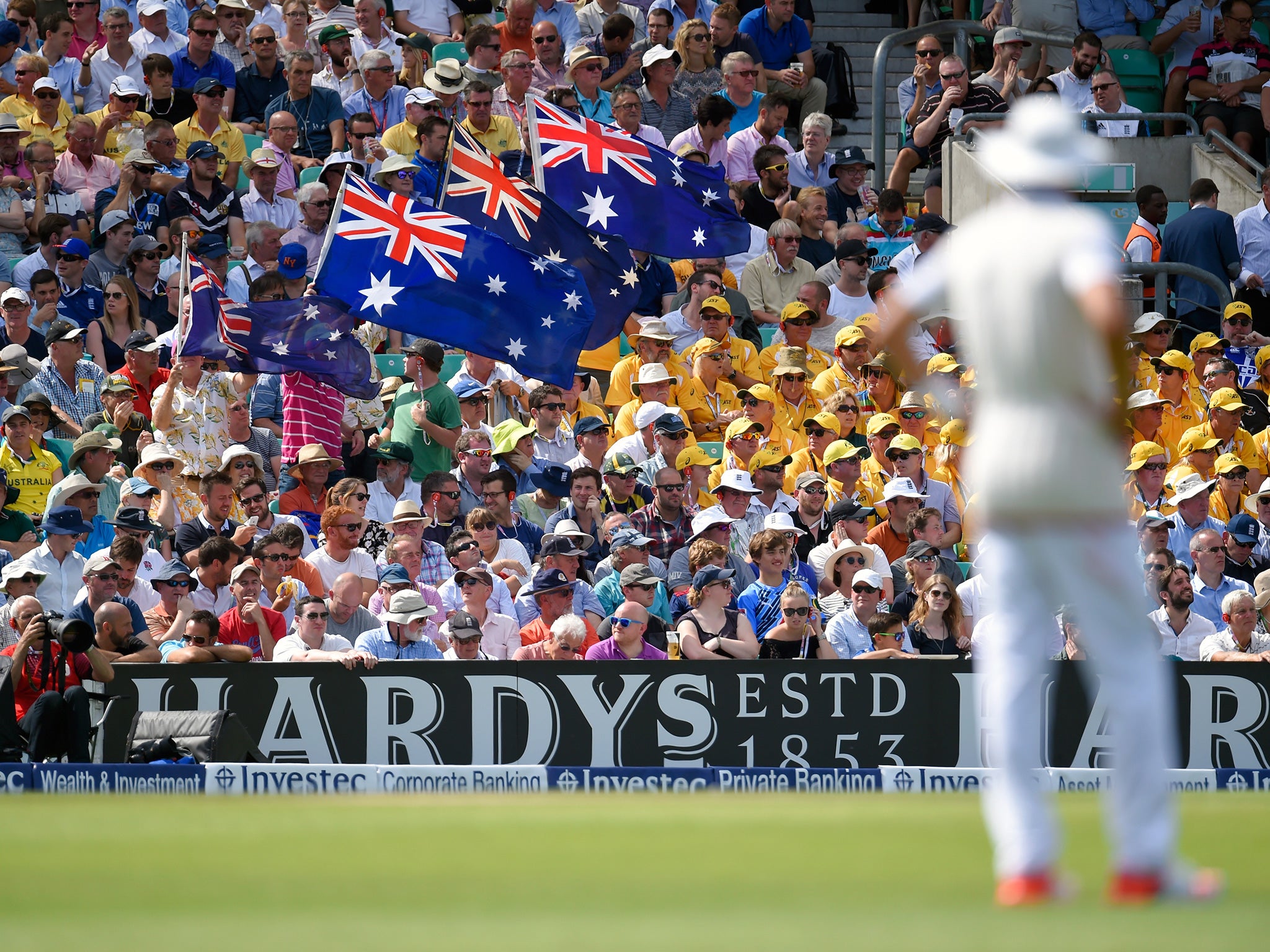 The Fanatics watch an improved performance by Australia at The Oval