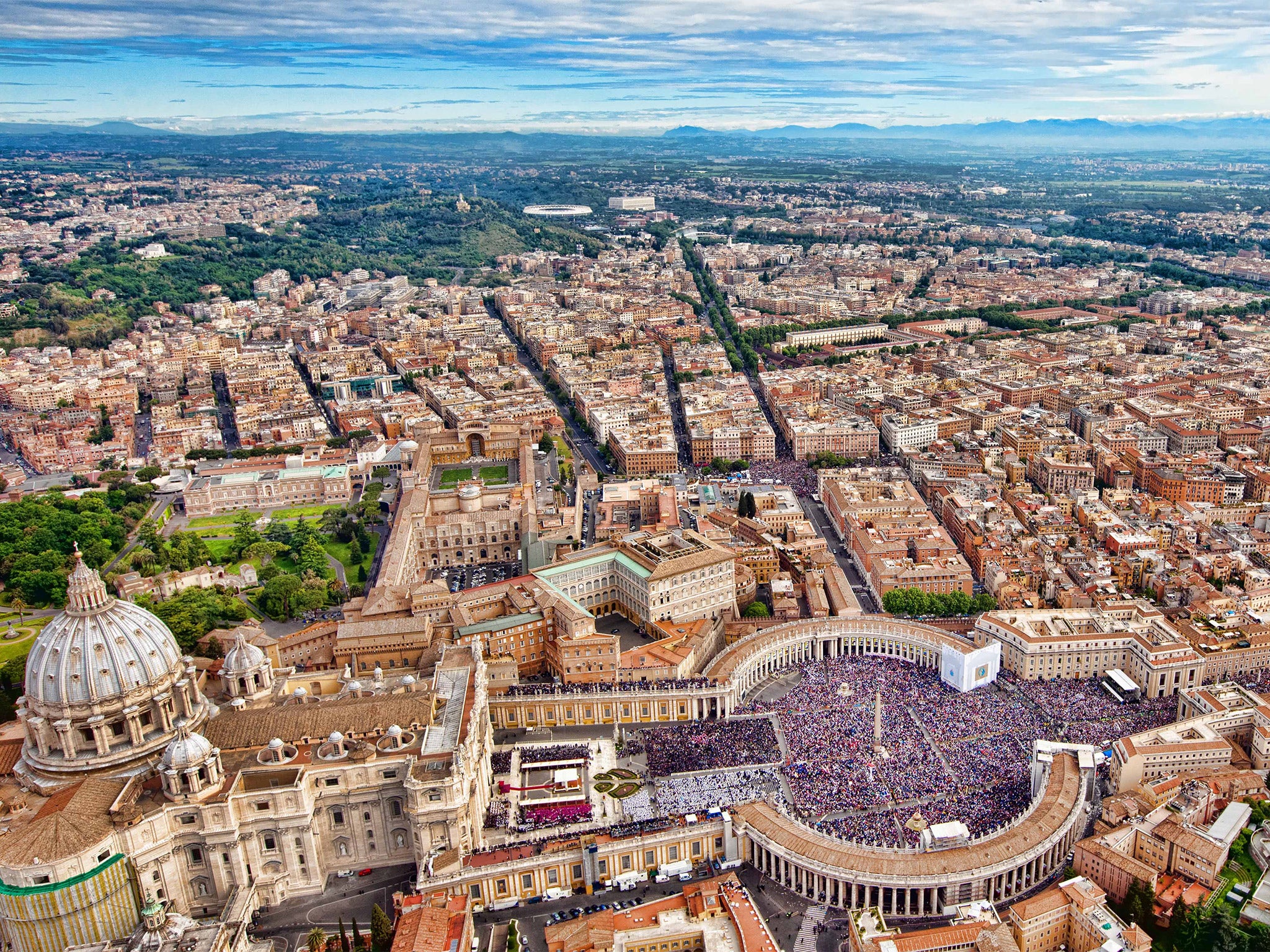 Rome’s chief prosecutor, Giuseppe Pignatone, has warned of the ‘complexity’ of organised crime across the city