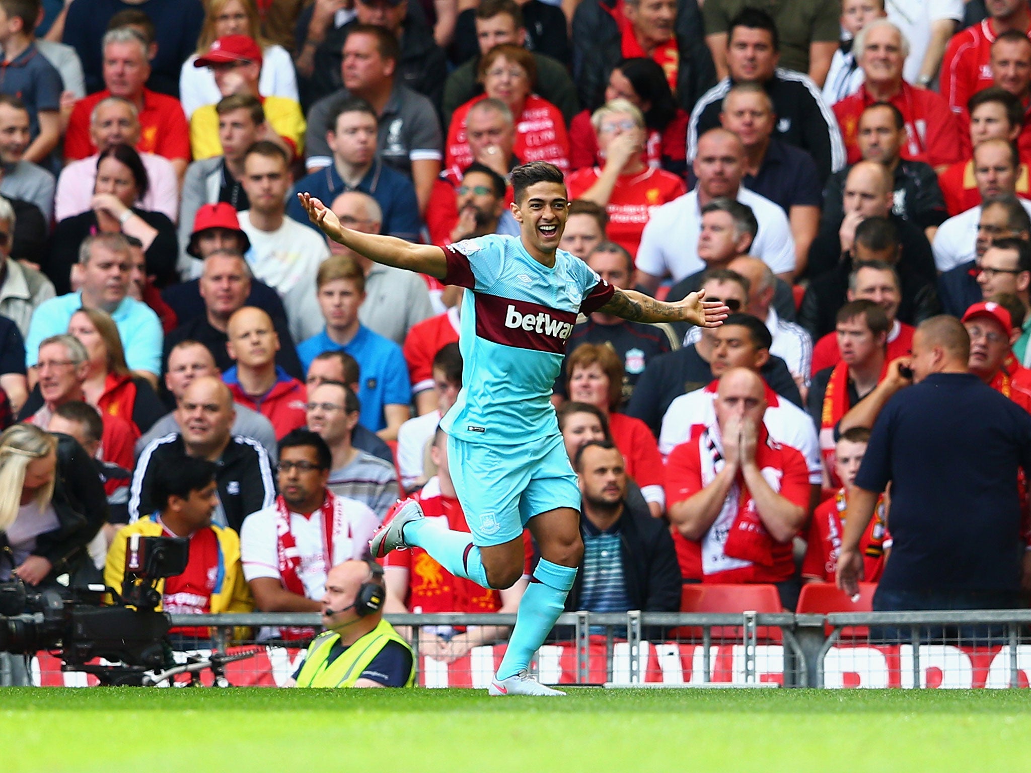 Manuel Lanzini celebrates scoring for West Ham against Liverpool