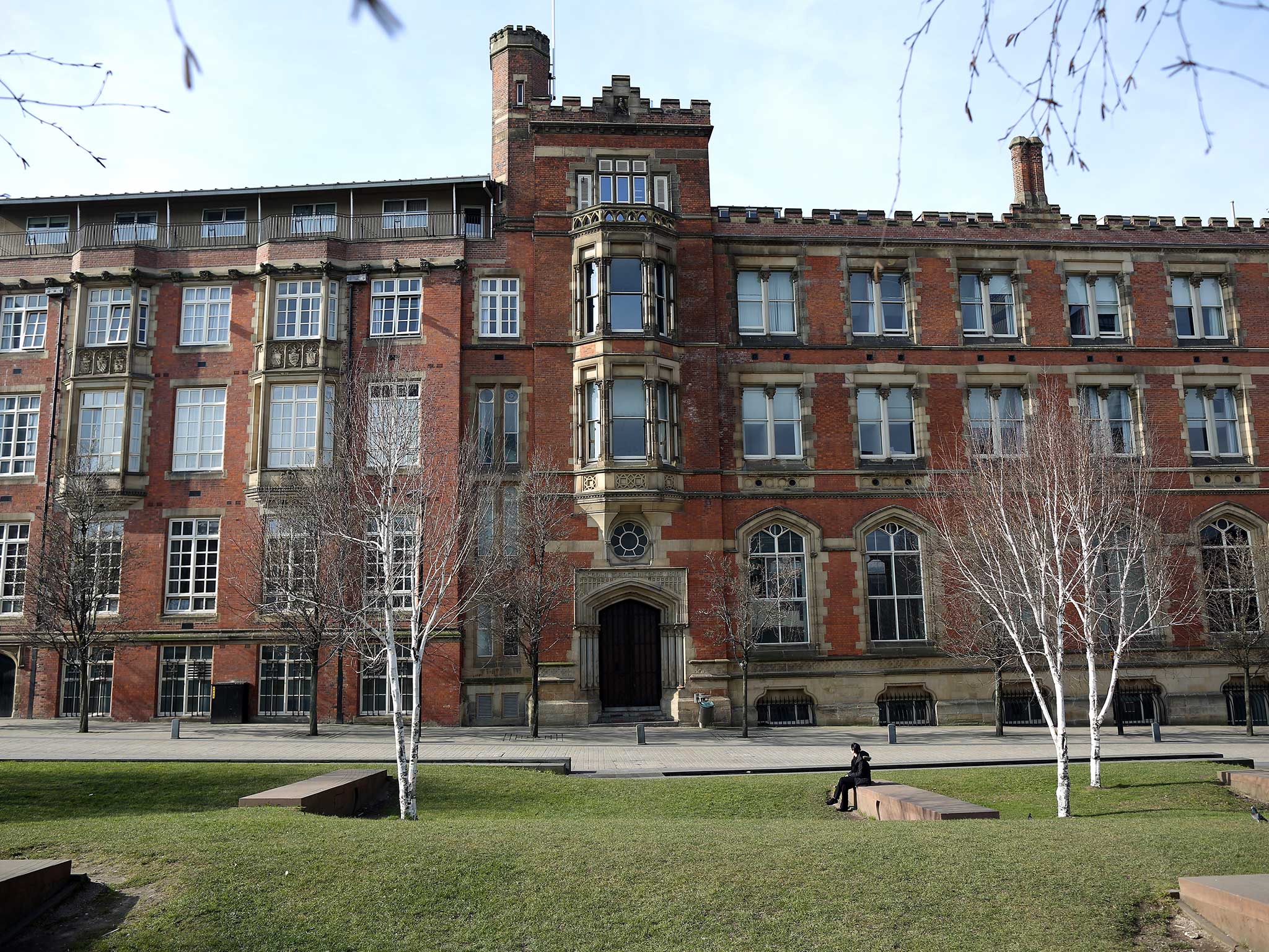 Christopher Ling taught the violin at Chetham’s School of Music until the summer of 1990