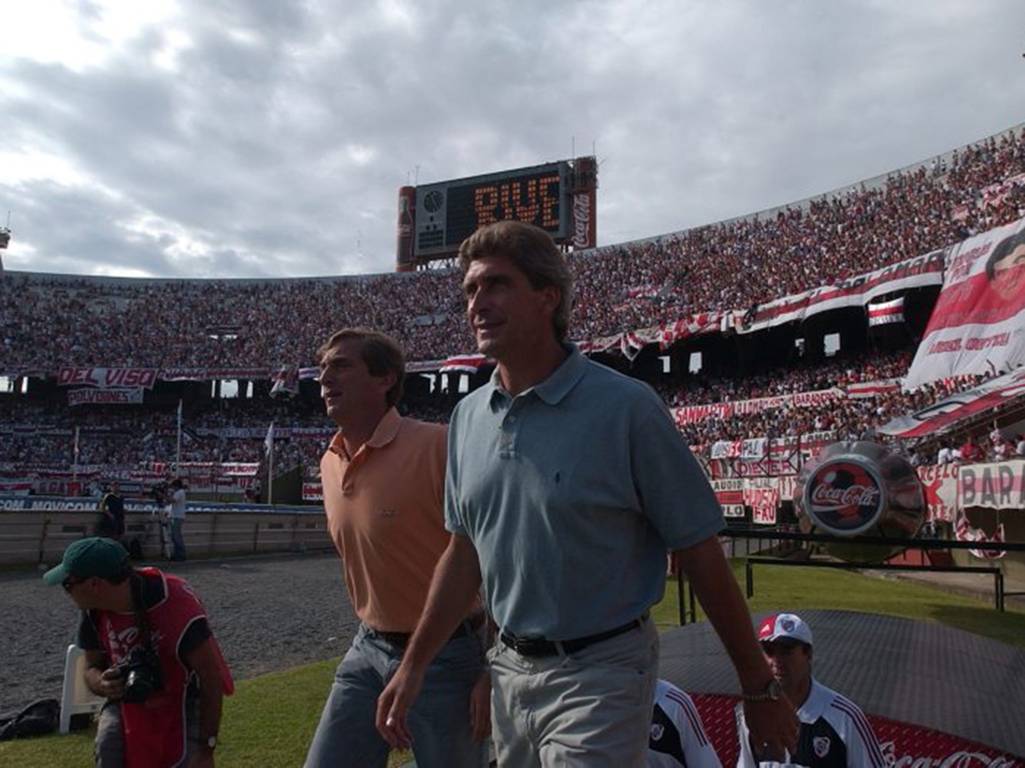 With assistant manager Ruben Cousillas at San Lorenzo