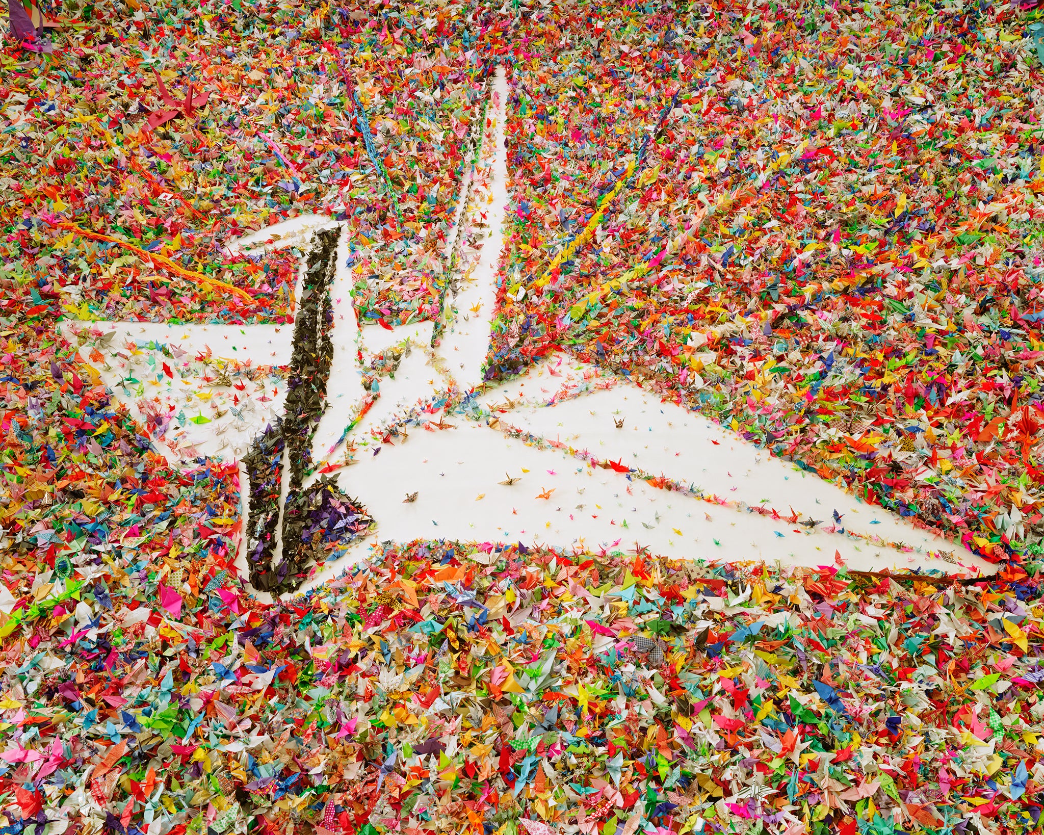 Crane, 2012 © Vik Muniz. Courtesy of Matthew Liu Fine Arts, Shanghai