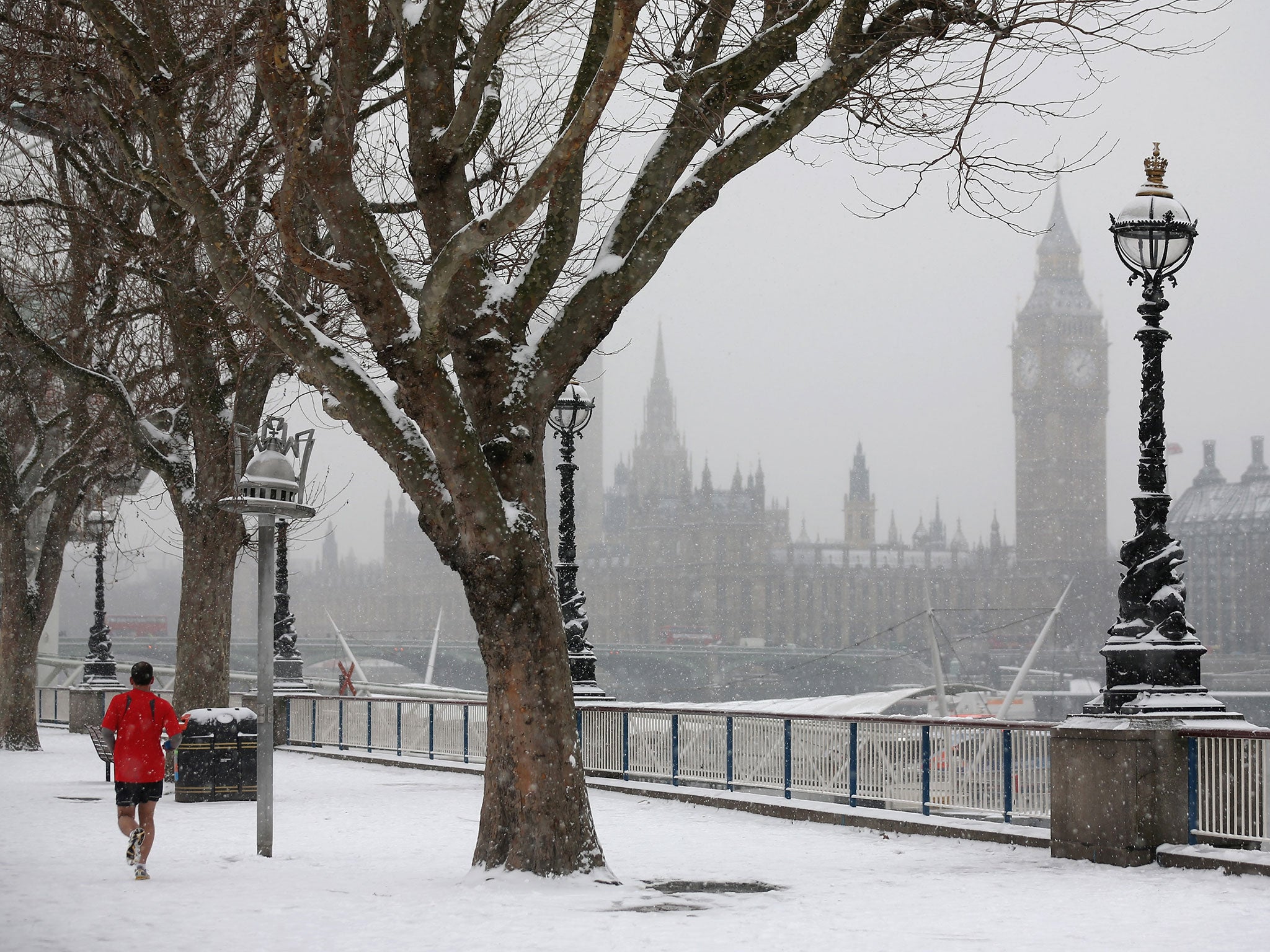 The Met Office have issued warnings of icy roads, after a band of rain, sleet and snow has moved across the country