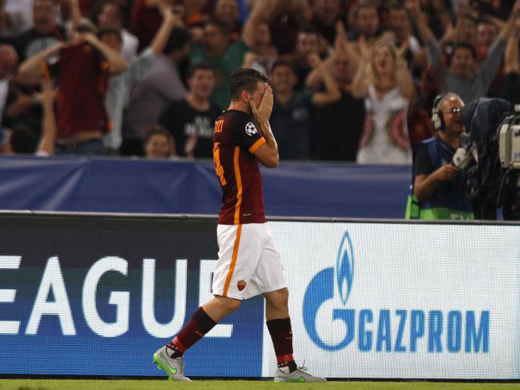 Alessandro Florenzi celebrates his goal