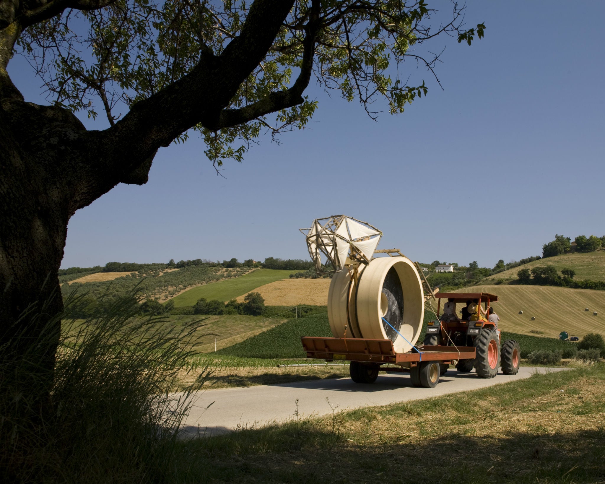 Amy Francheschin / Futurefarmers, This is Not a Trojan Horse (in transit), 2010