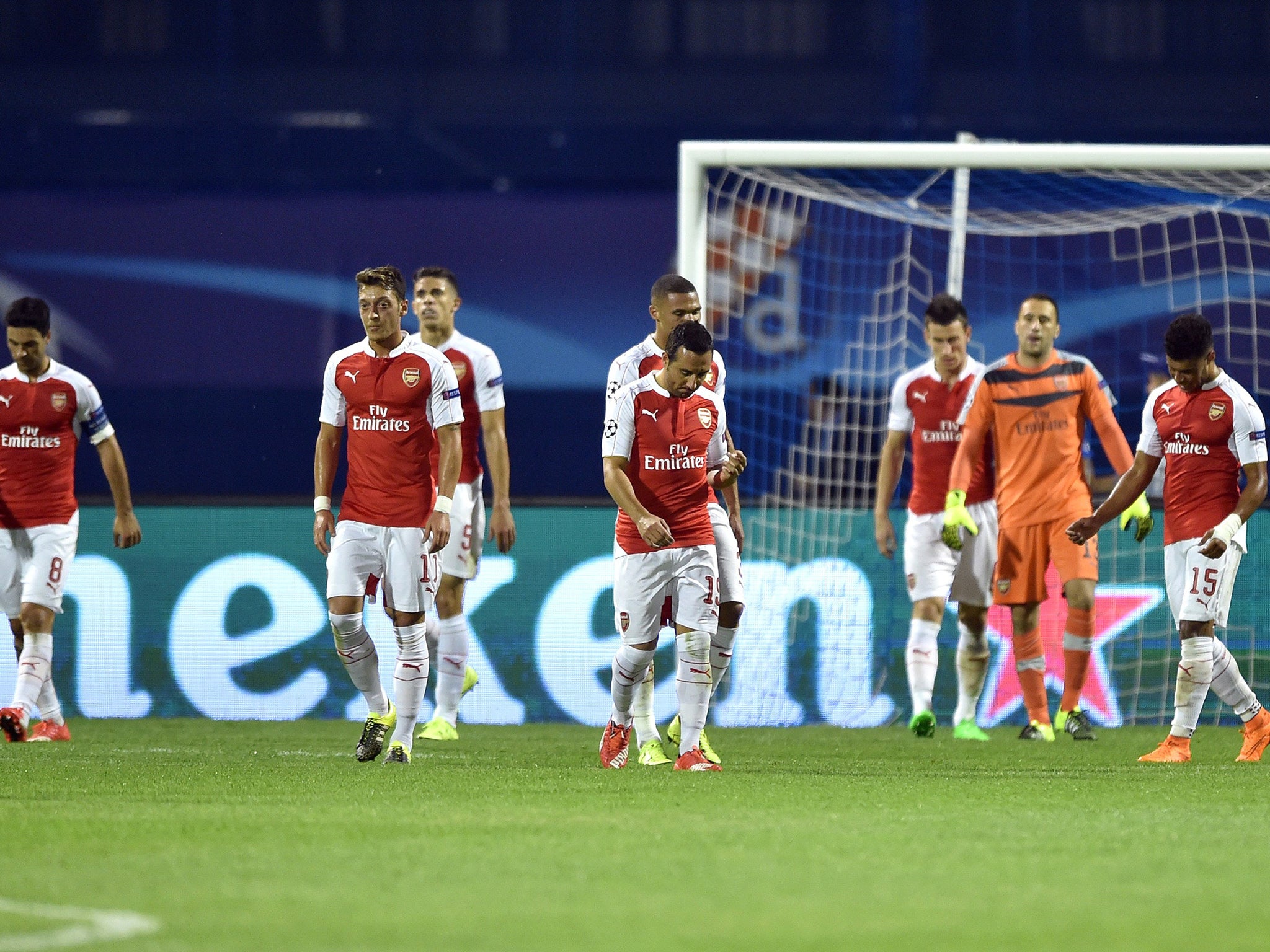 Arsenal players react after going 1-0 down at Dinamo Zagreb