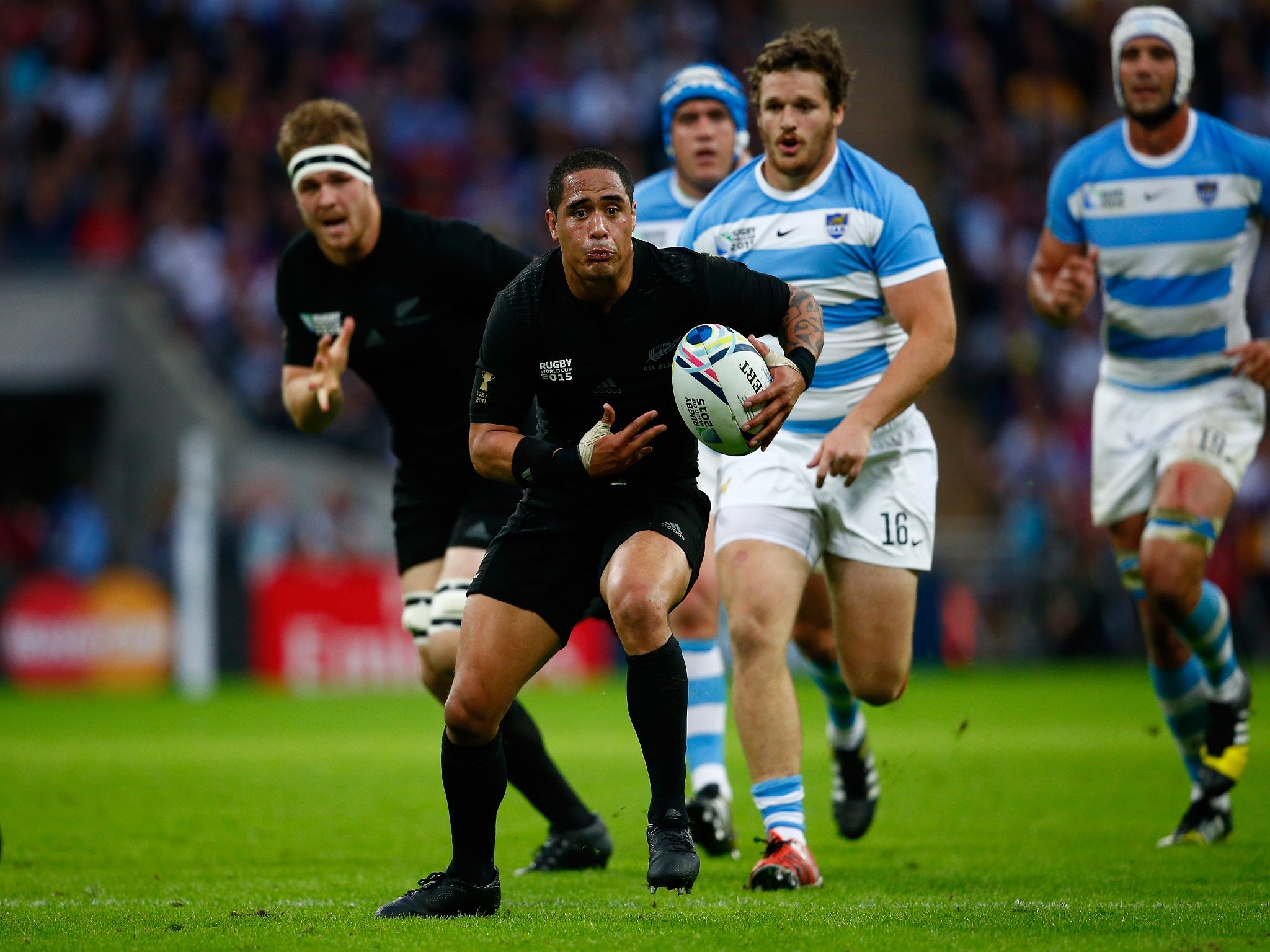 New Zealand scrum half Aaron Smith