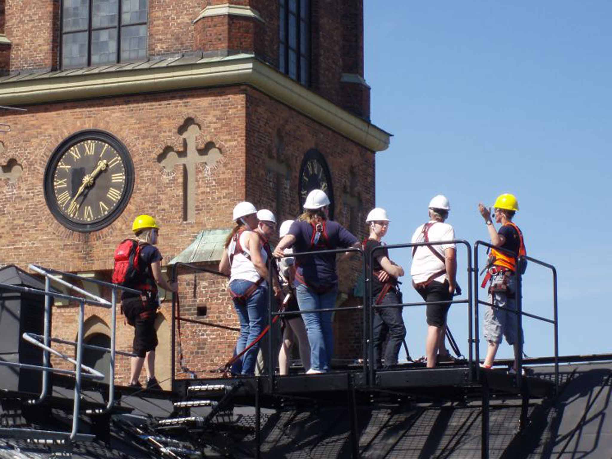 Climbers on the courthouse