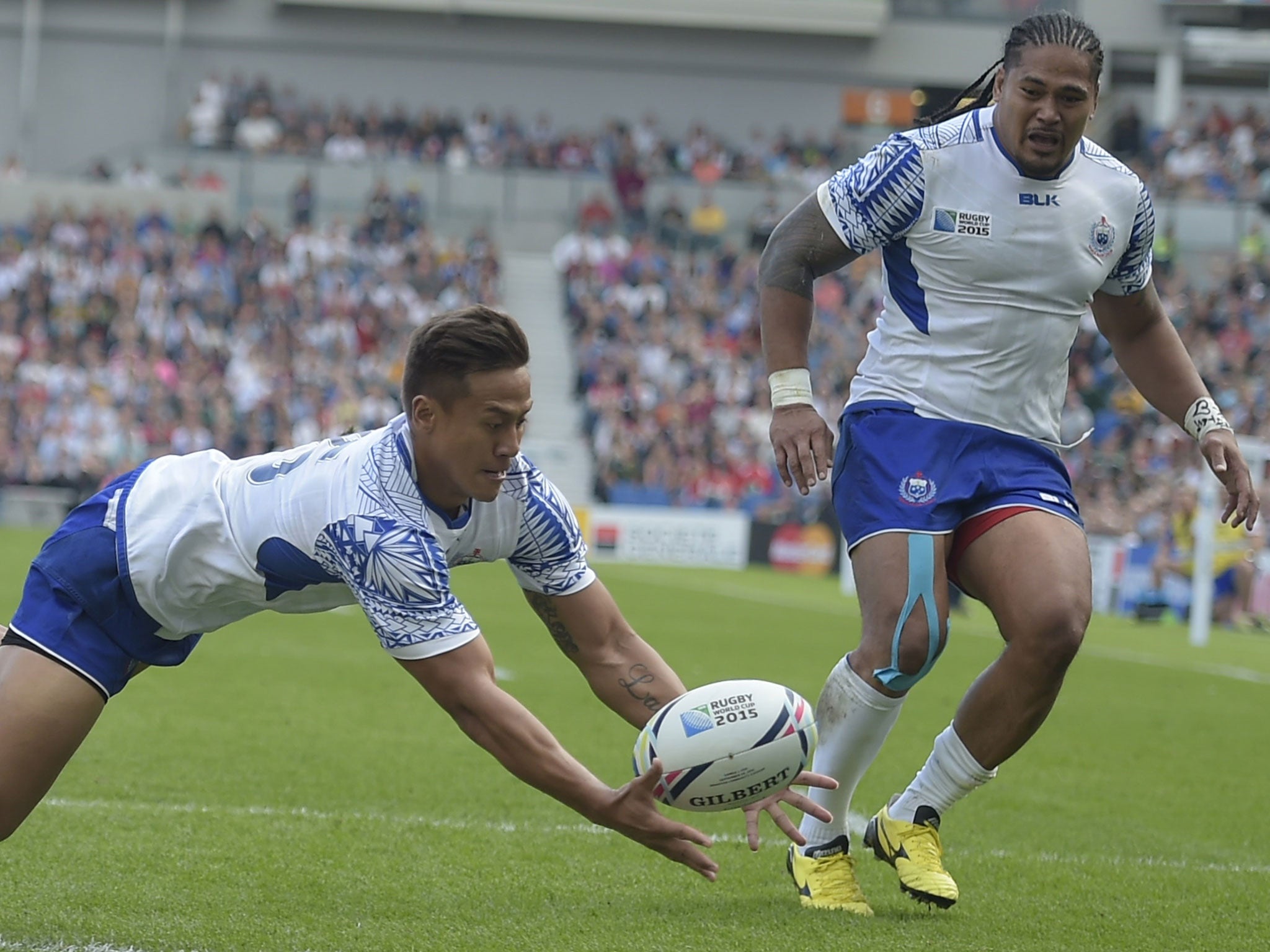 Tim Nanai-Williams scores a try for Samoa against USA