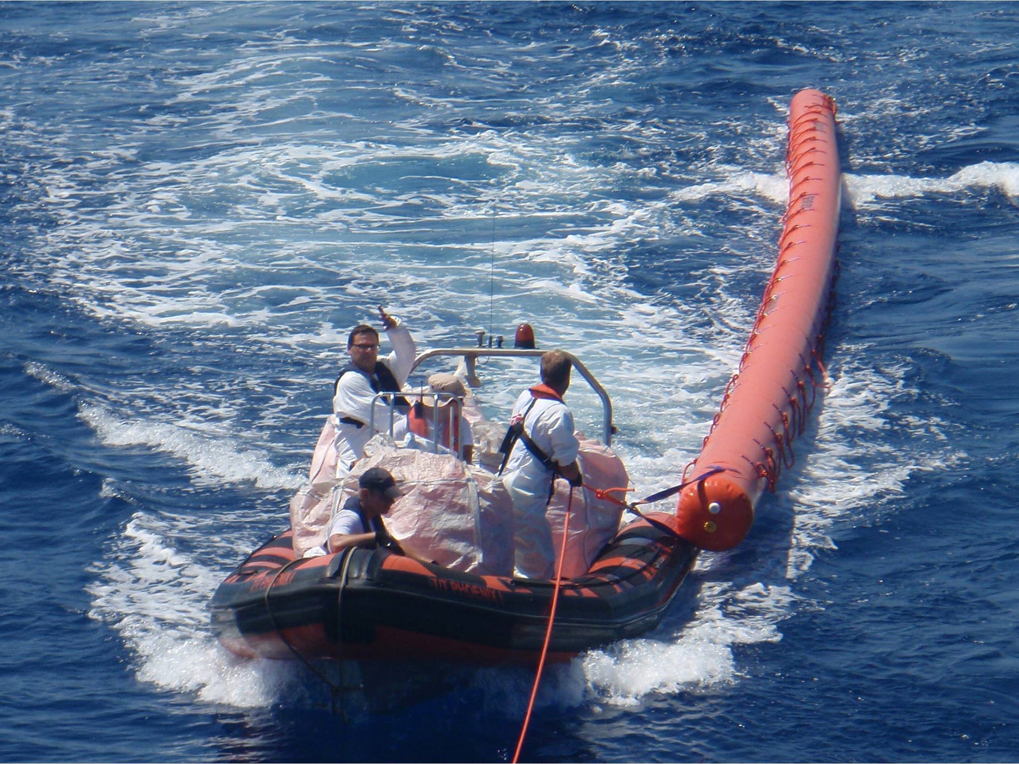 The Centifloat is a 16-metre, tube-shaped float, with more than 60 grab handles that can be inflated in three minutes and thrown over the side of high-sided container ships and ferries