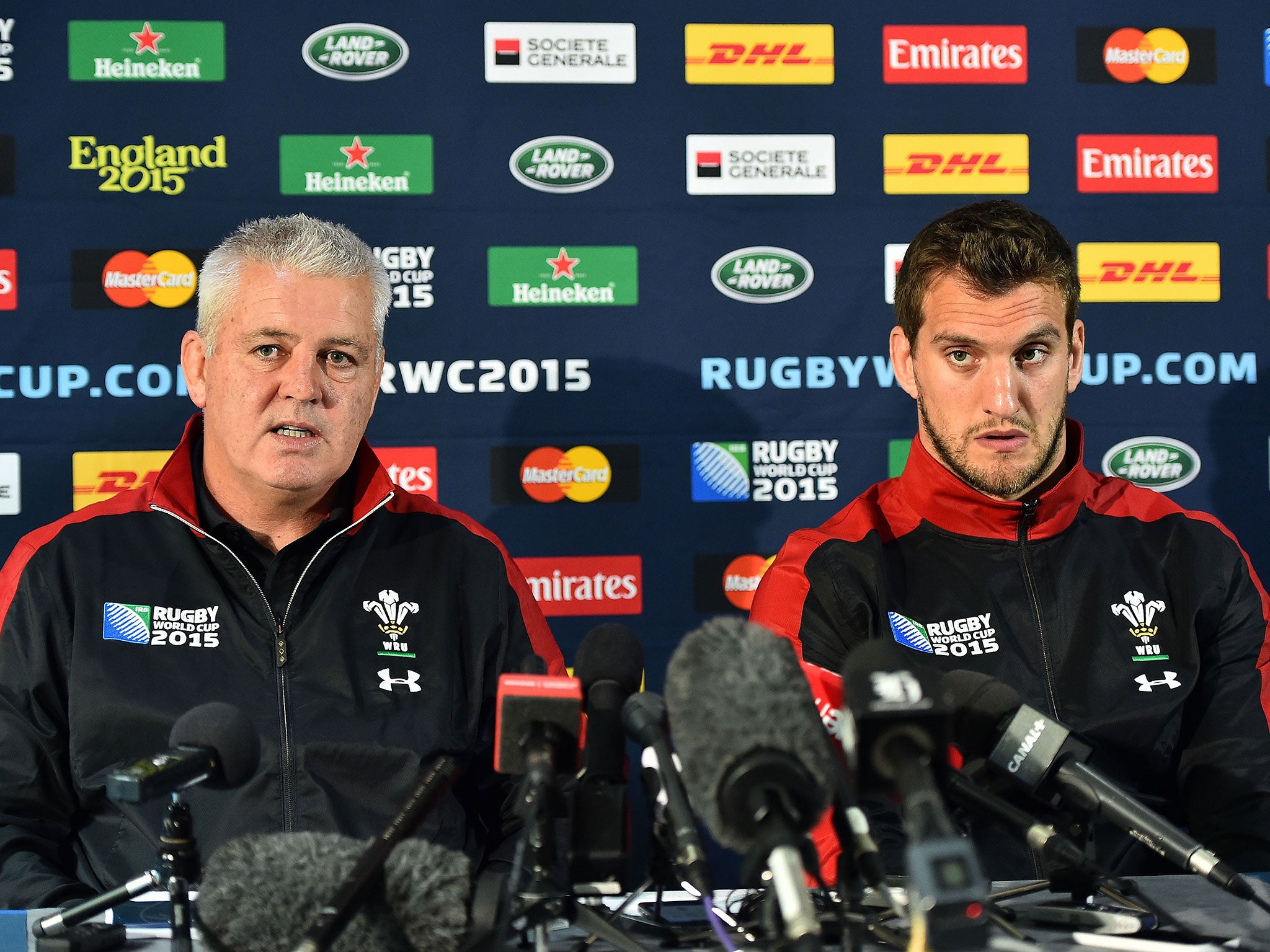 Wales' head coach Warren Gatland (L) and Wales' flanker and captain Sam Warburton