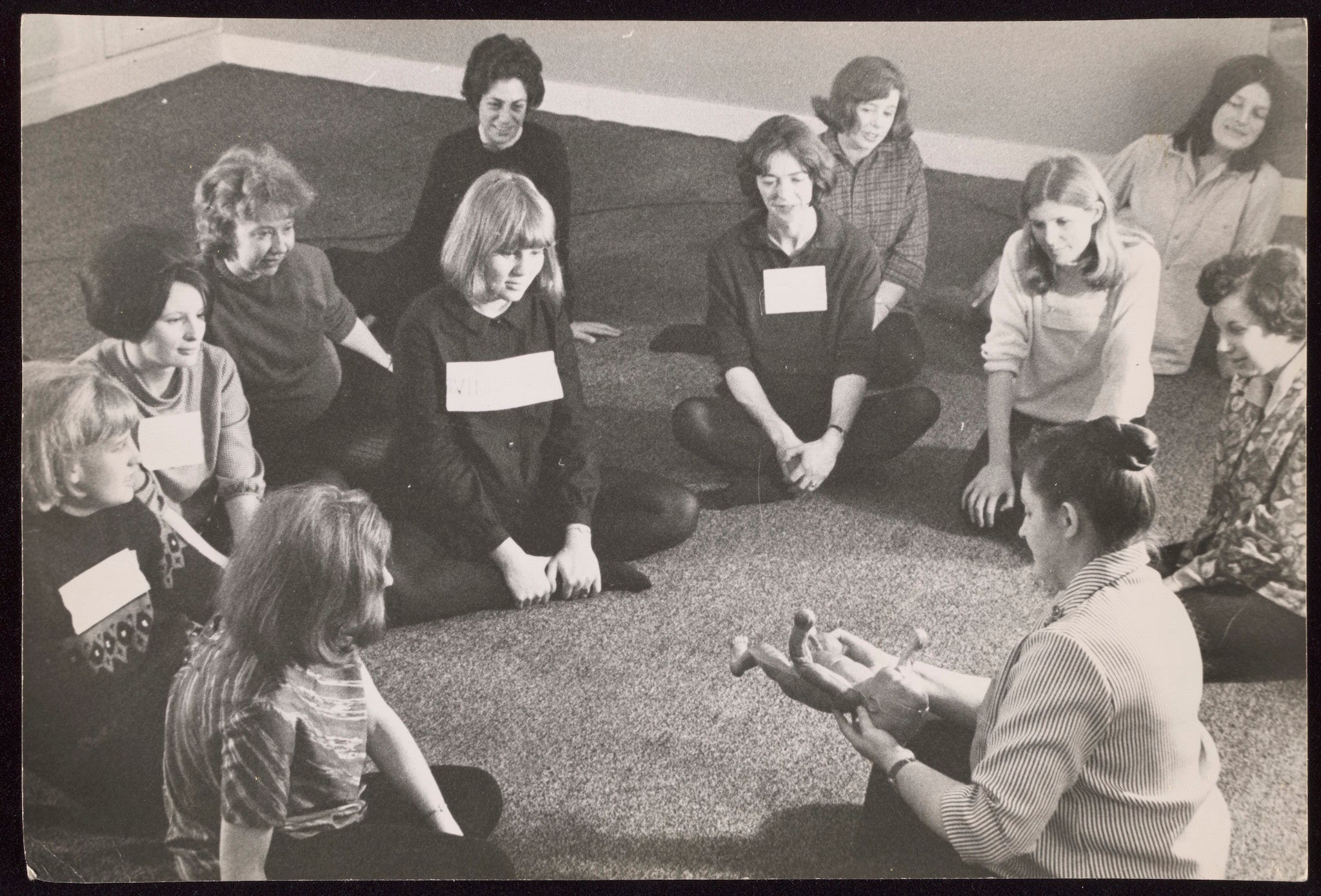 Erna Wright, founder member of the The National Childbirth Trust and author, teaching NCT antenatal class.