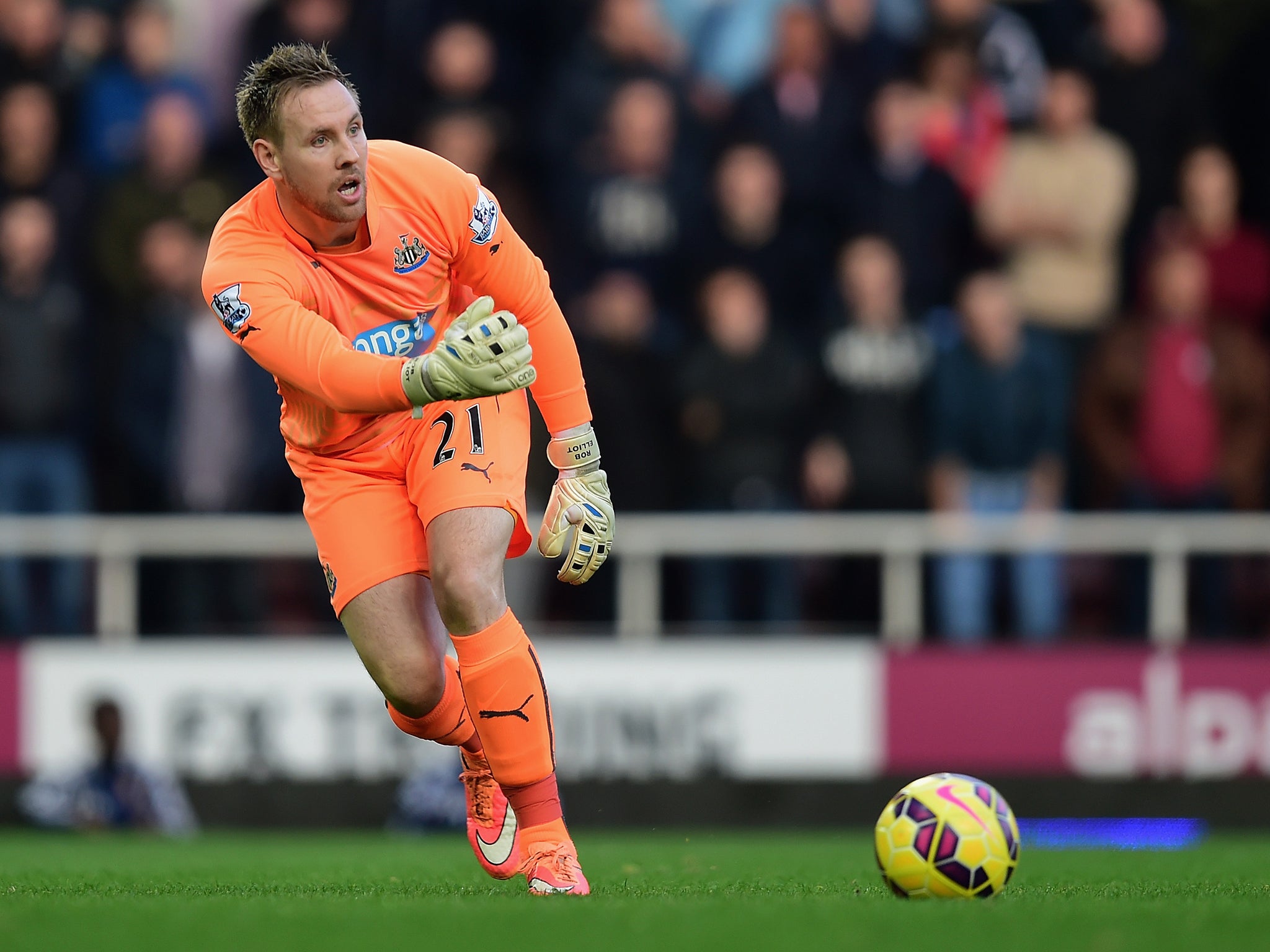 Rob Elliot will move from third-choice to No 1