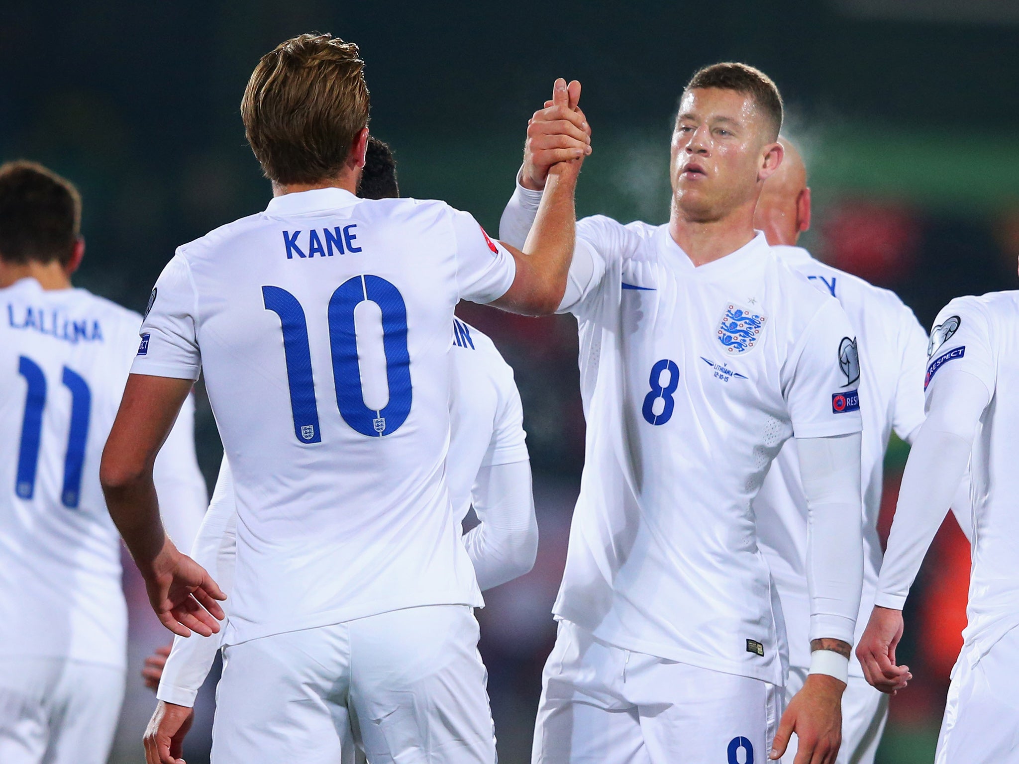 Ross Barkley celebrates his goal with Harry Kane