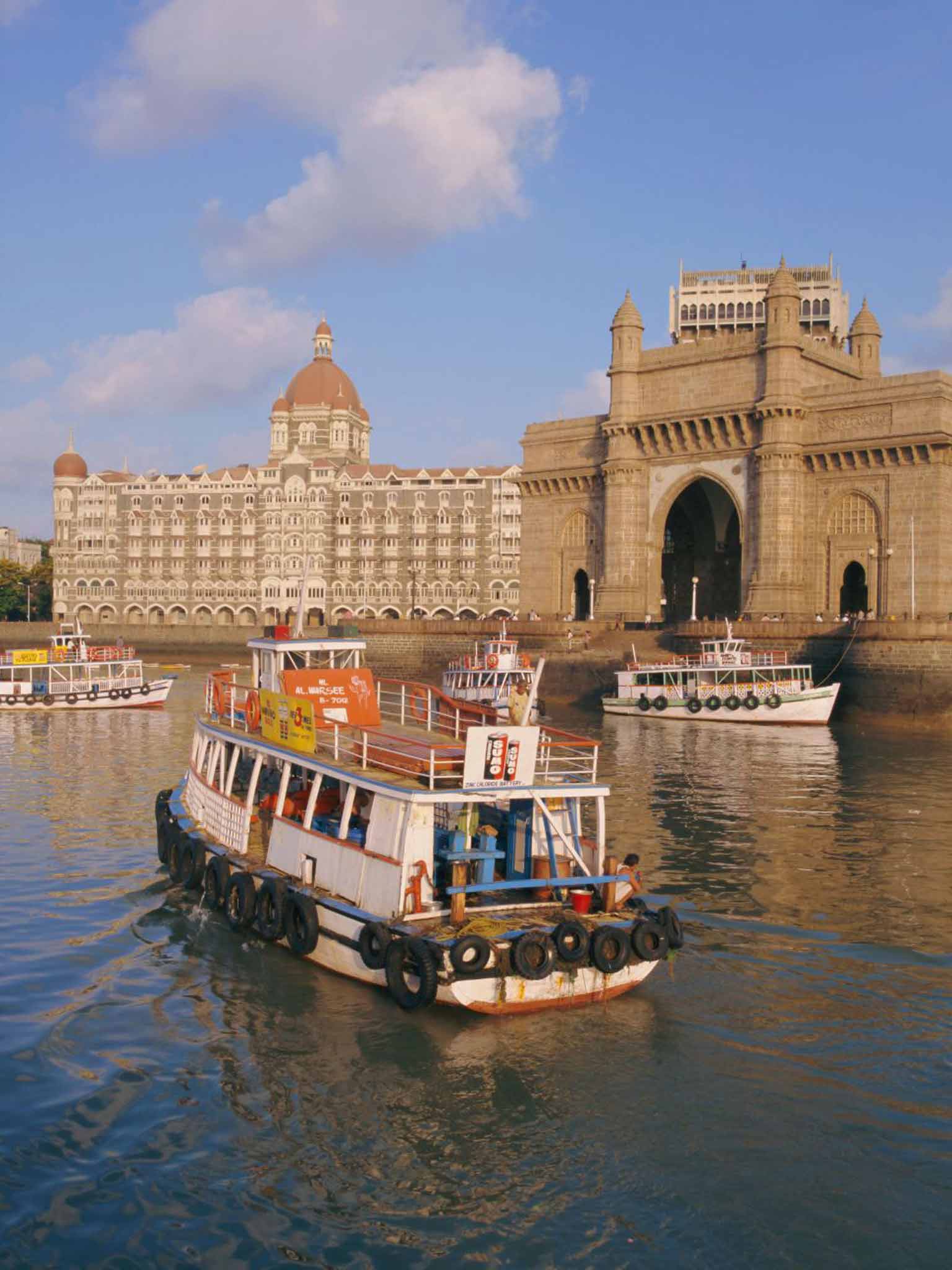 Mumbai's Gateway to India