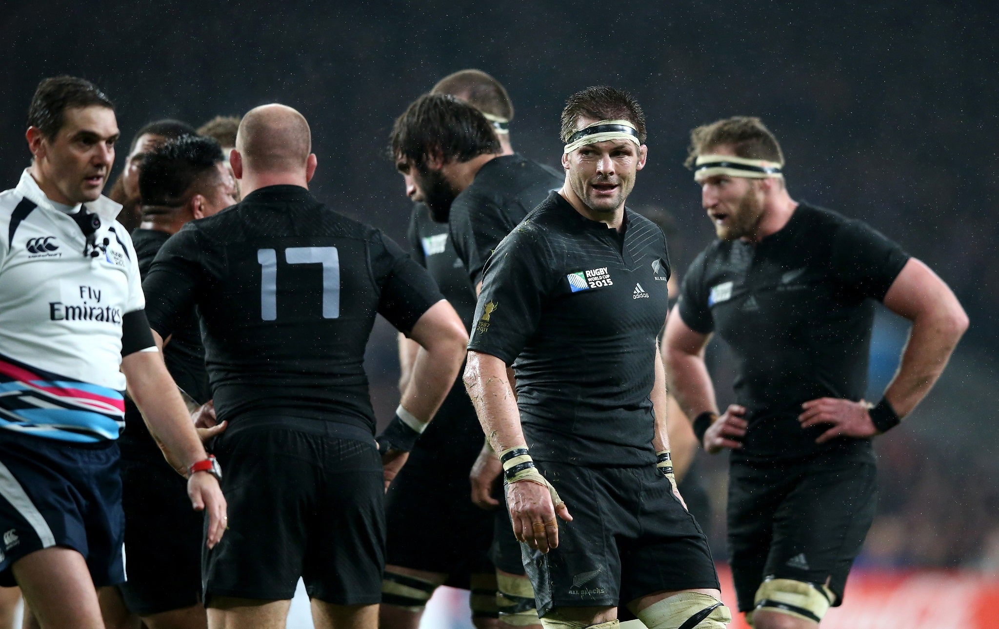 Richie McCaw reacts to the final whistle of New Zealand's win over South Africa