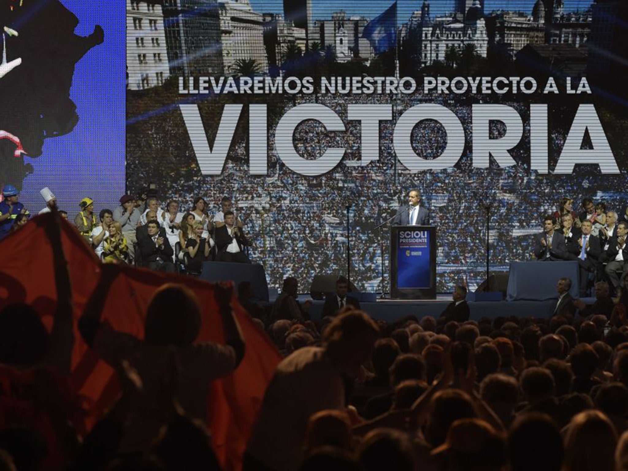 Daniel Scioli at his closing rally in Buenos Aires last week