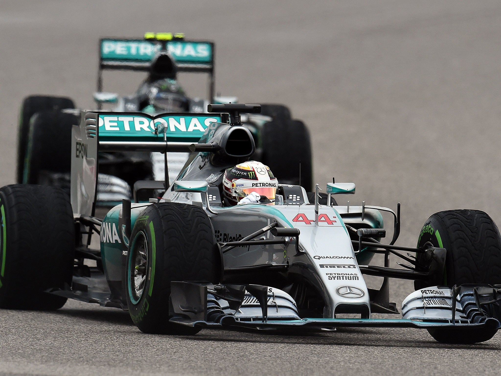 Hamilton overtakes Mercedes team-mate Nico Rosberg