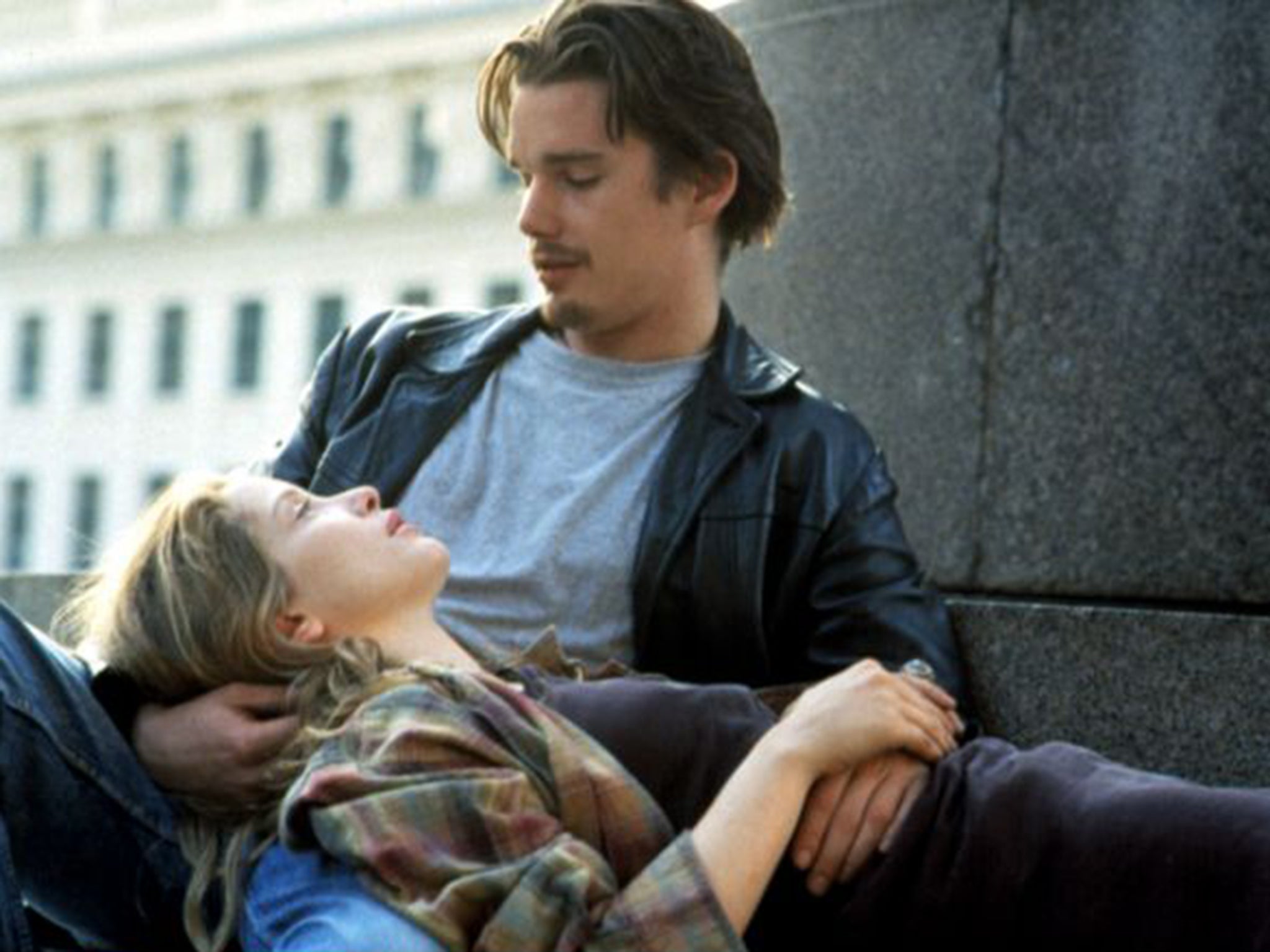 Julie Delpy and Ethan Hawke have a romantic relationship in the 1995 drama ‘Before Sunrise’