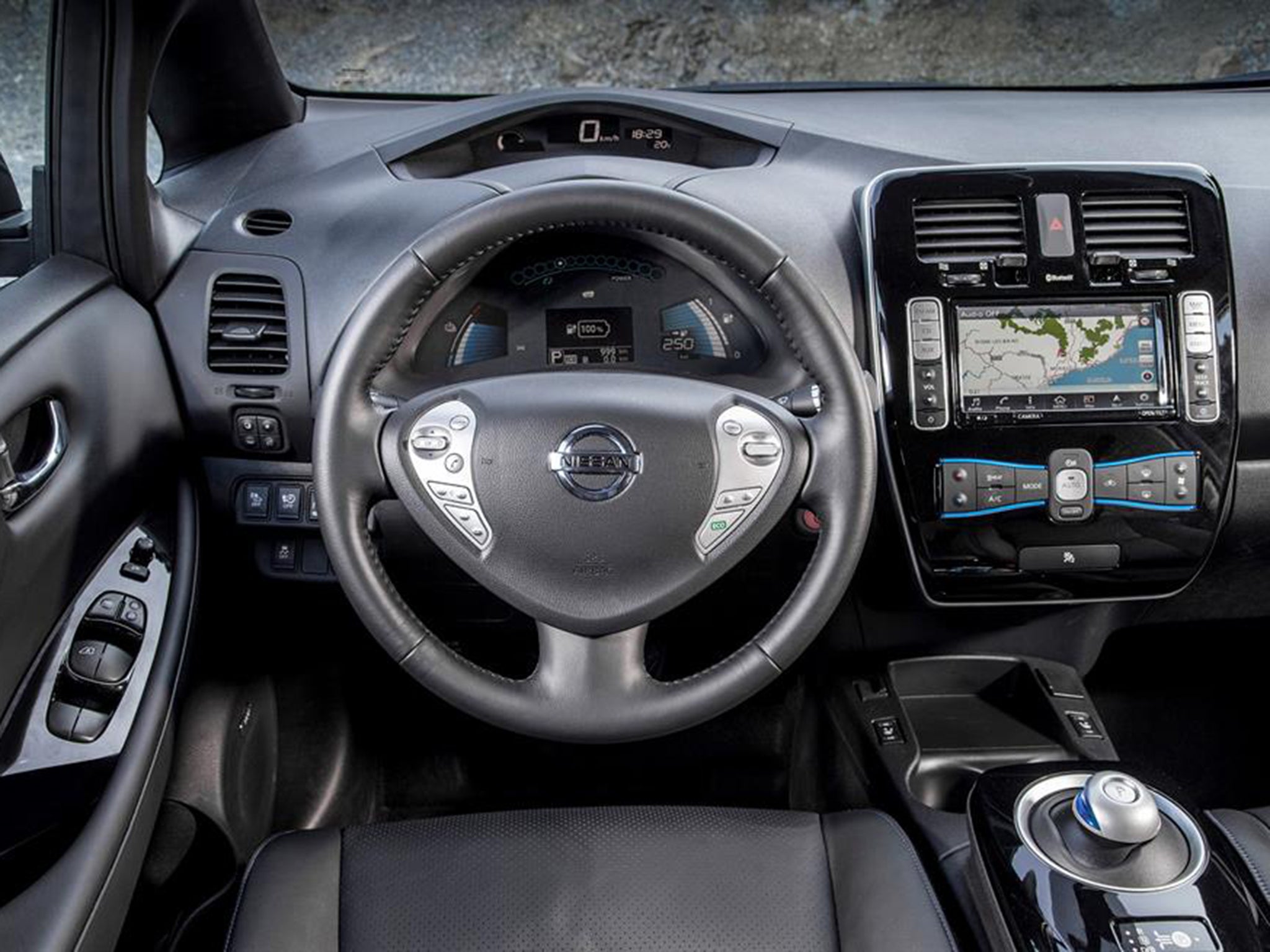 All Leaf 30kWh models offer the Nissanconnect EV infotainment system