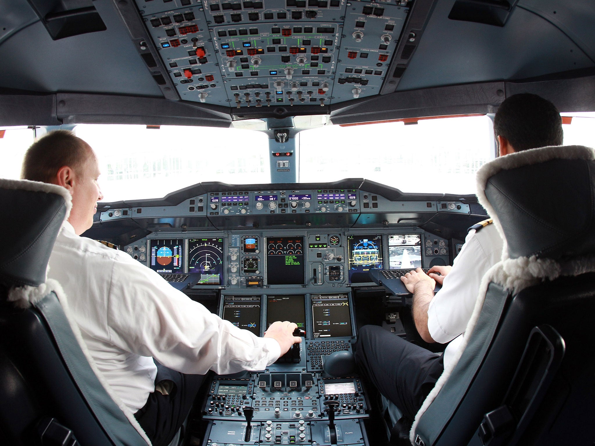 Pilots don't eat airline food, they get their own meals prepared especially for them