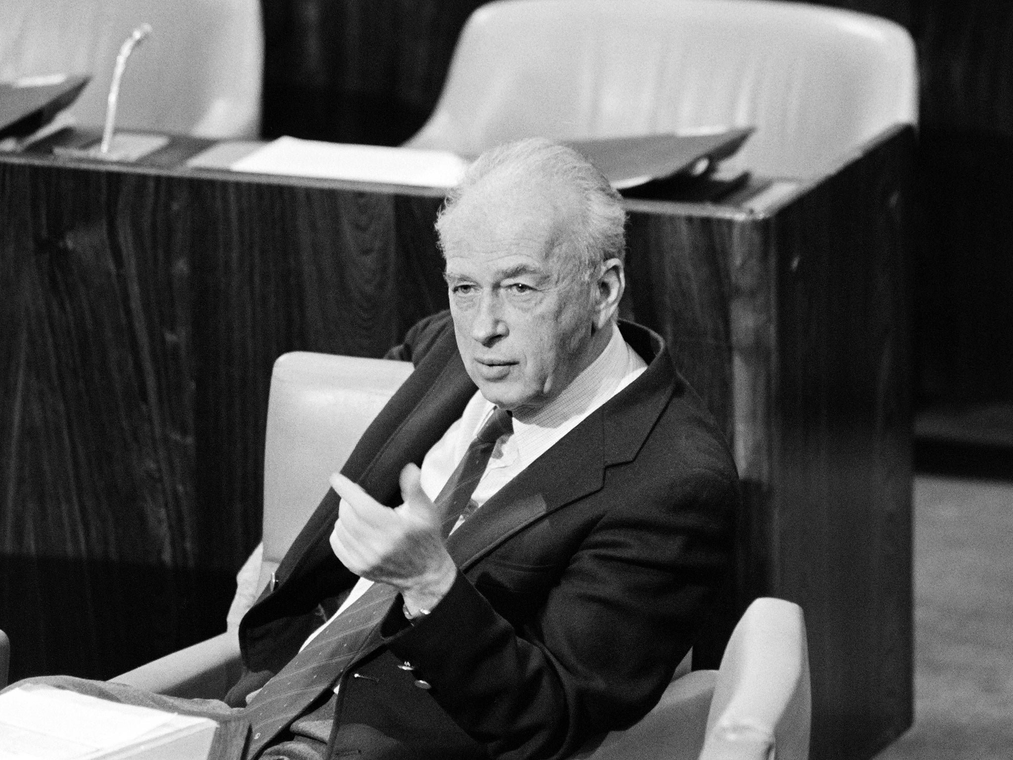 Yitzhak Rabin speaking in the Knesset in 1986