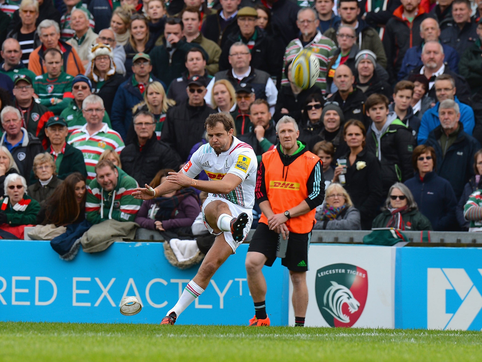 Nick Evans kicked 28 points to earn Harlequins victory against Bath