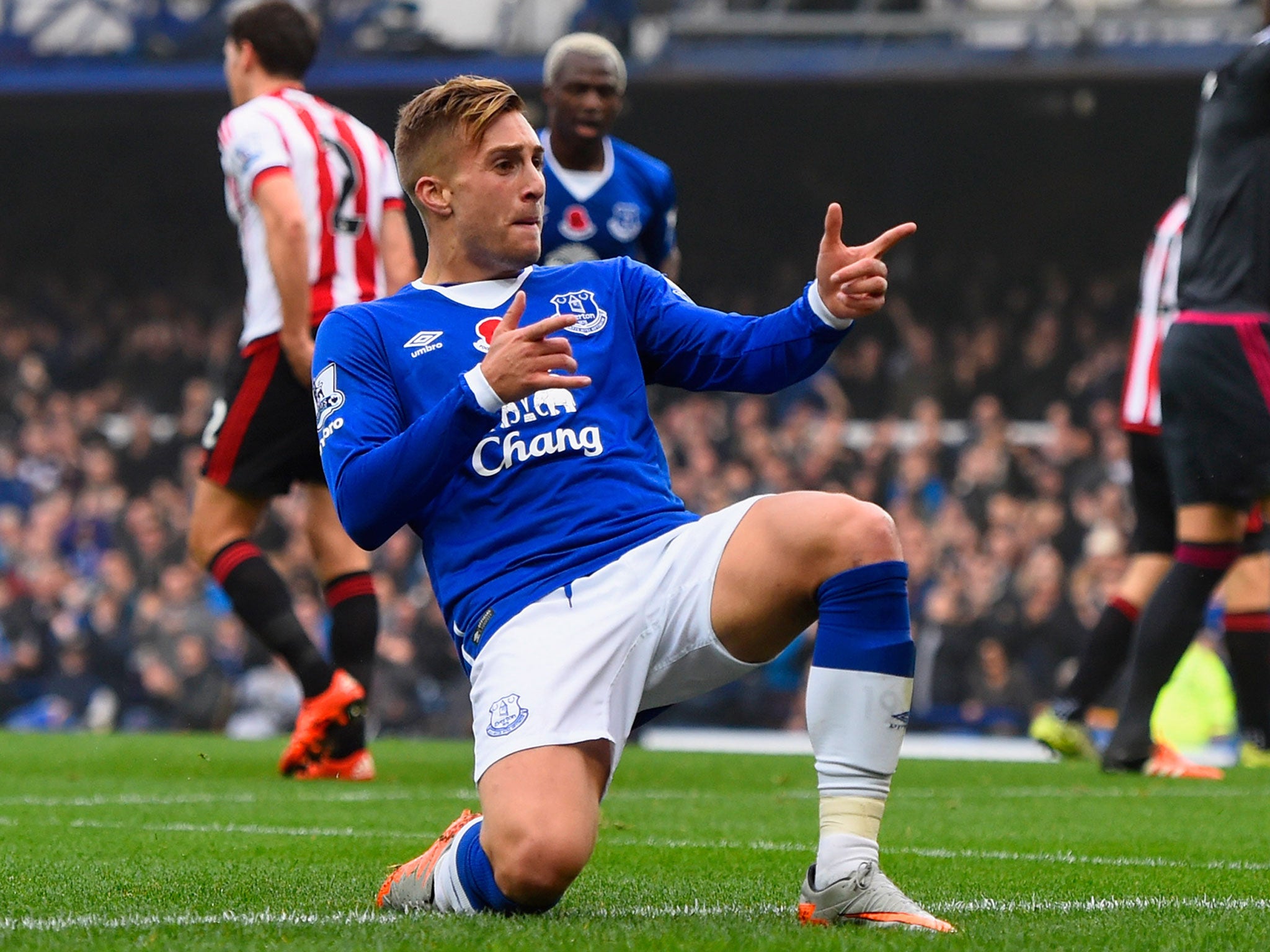 Gerard Deulofeu celebrates scoring for Everton