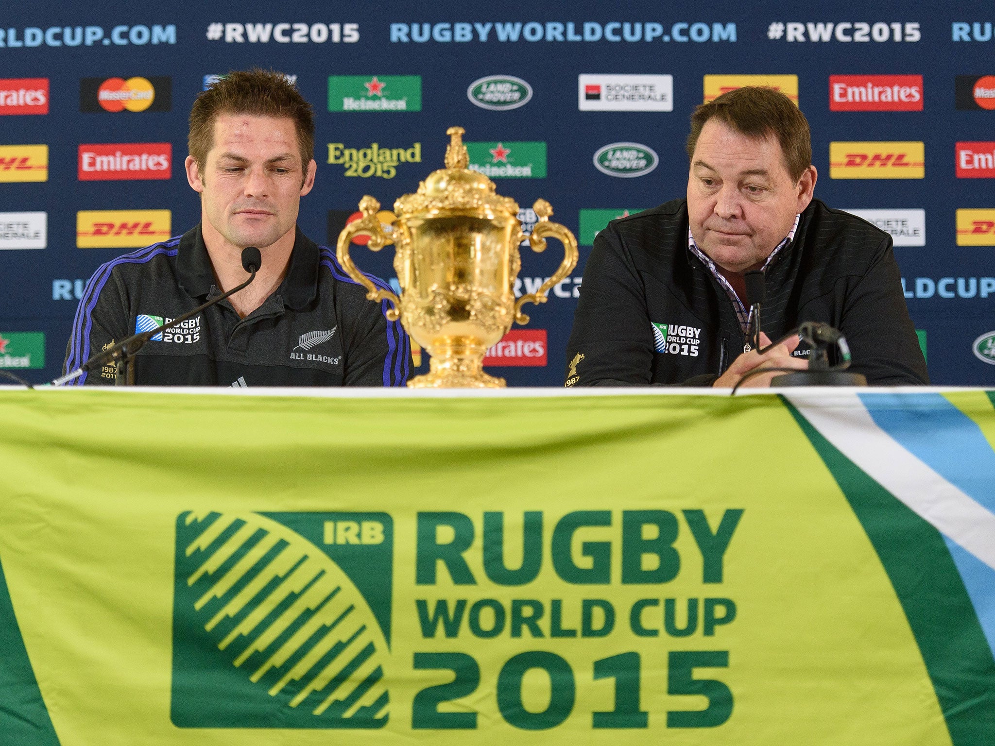 Steve Hansen and Richie McCaw with the Webb Ellis Cup