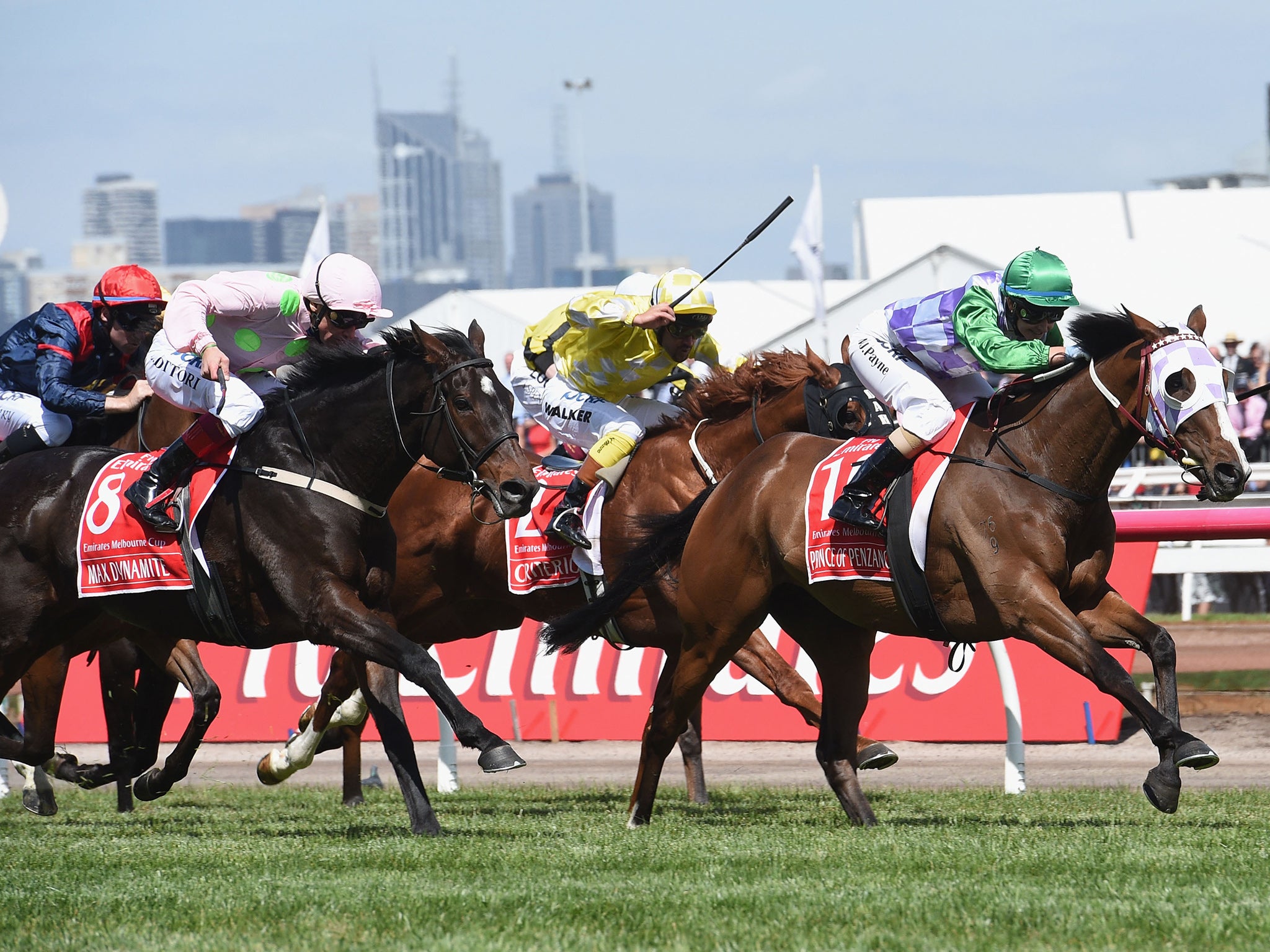 Michelle Payne rides to victory in Melbourne