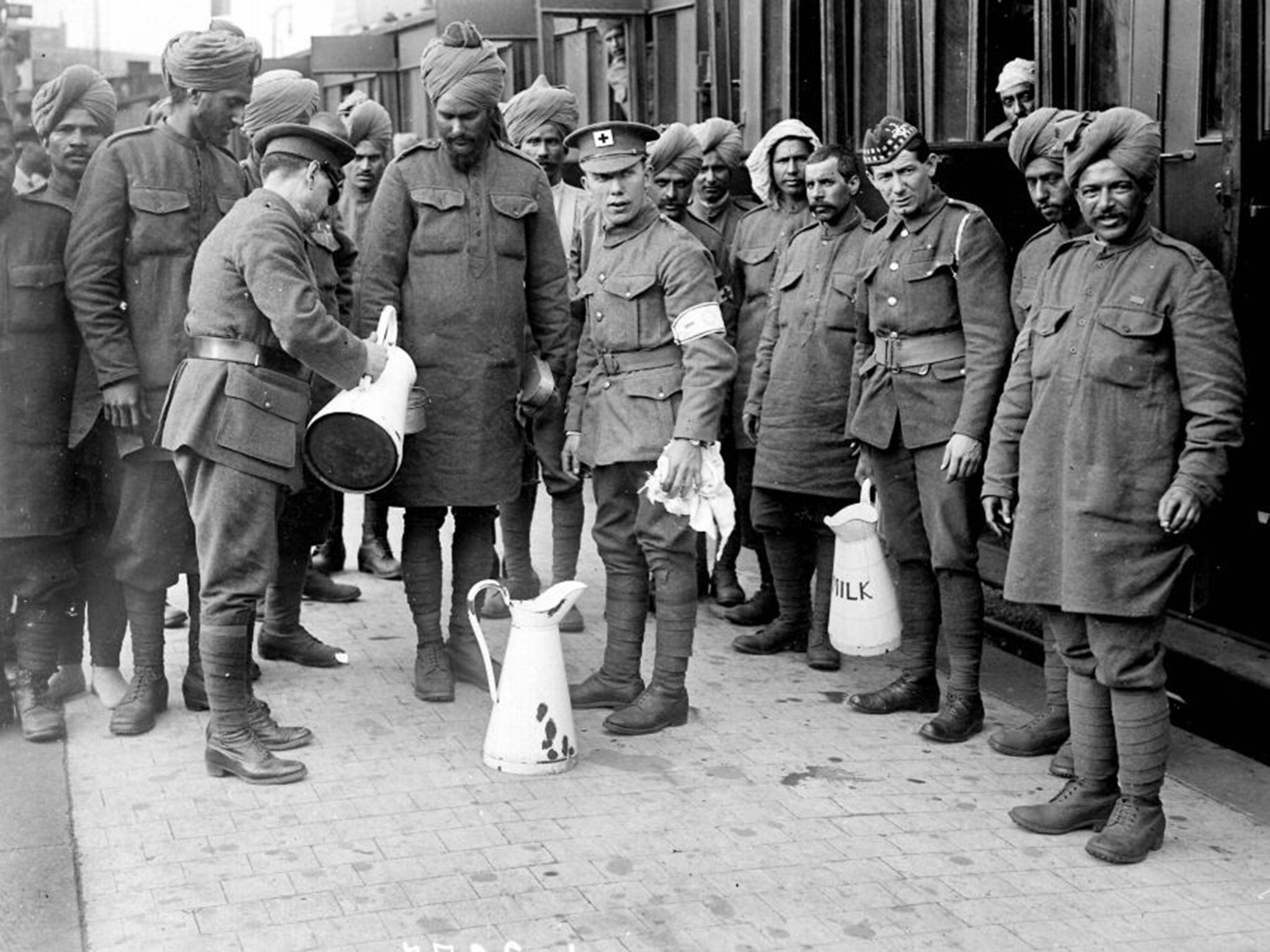 Indian soldiers in transit pass through Paris