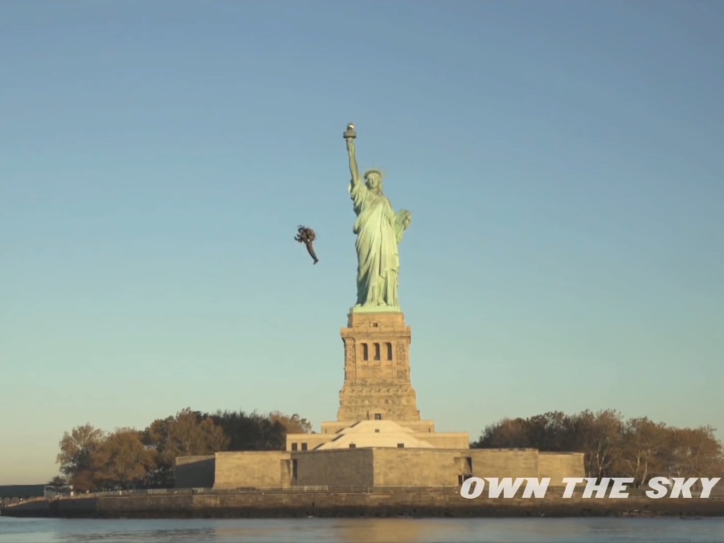 ‘World’s first personal jetpack’ flies around the Statue of Liberty