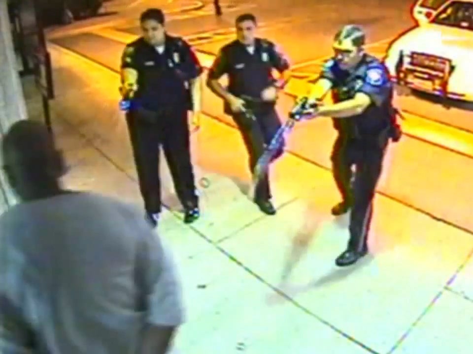 Virginia man tasered 20 times in 30 minutes dies in police custody