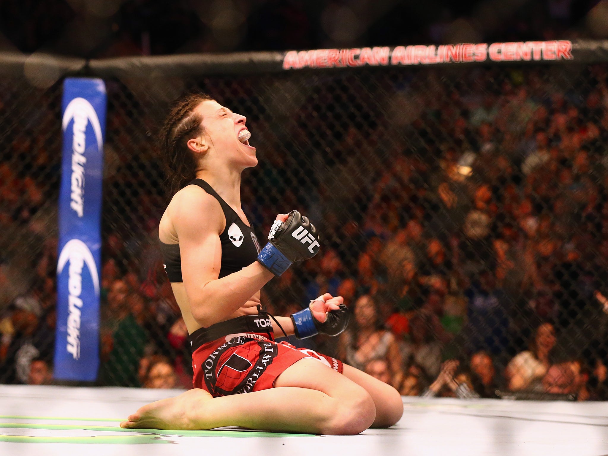 &#13;
Joanna Jedrzejczyk faces Valerie Letourneau in another exceptional female contest &#13;