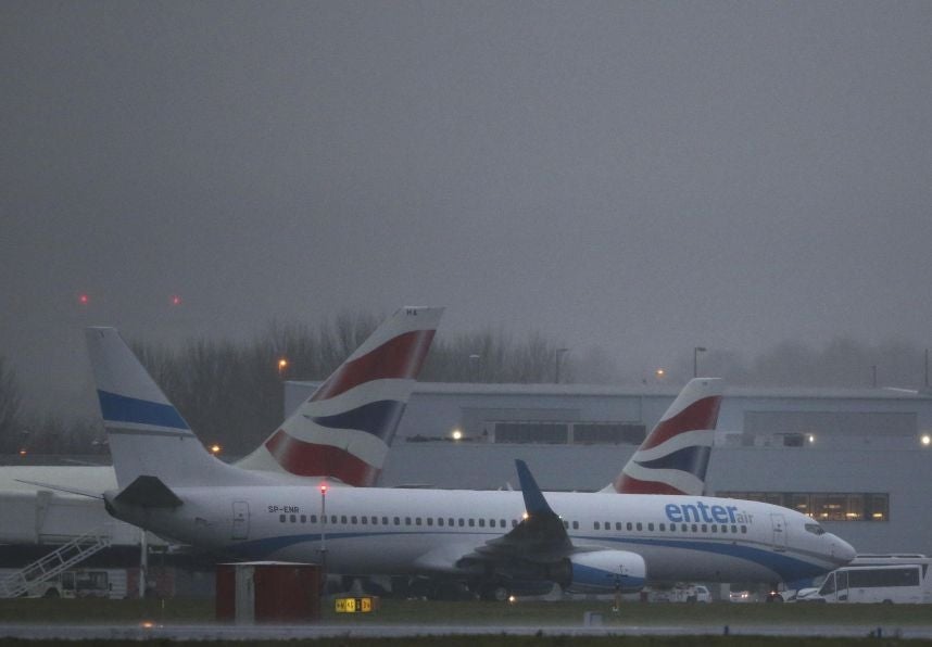 The aircraft carrying the refugees arrives in Glasgow